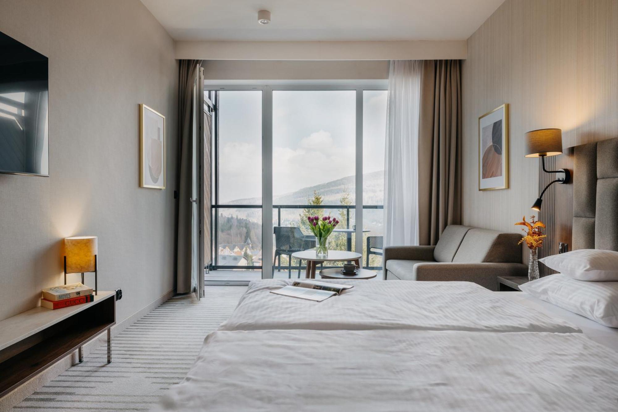 Deluxe Double Room balcony air conditioning
