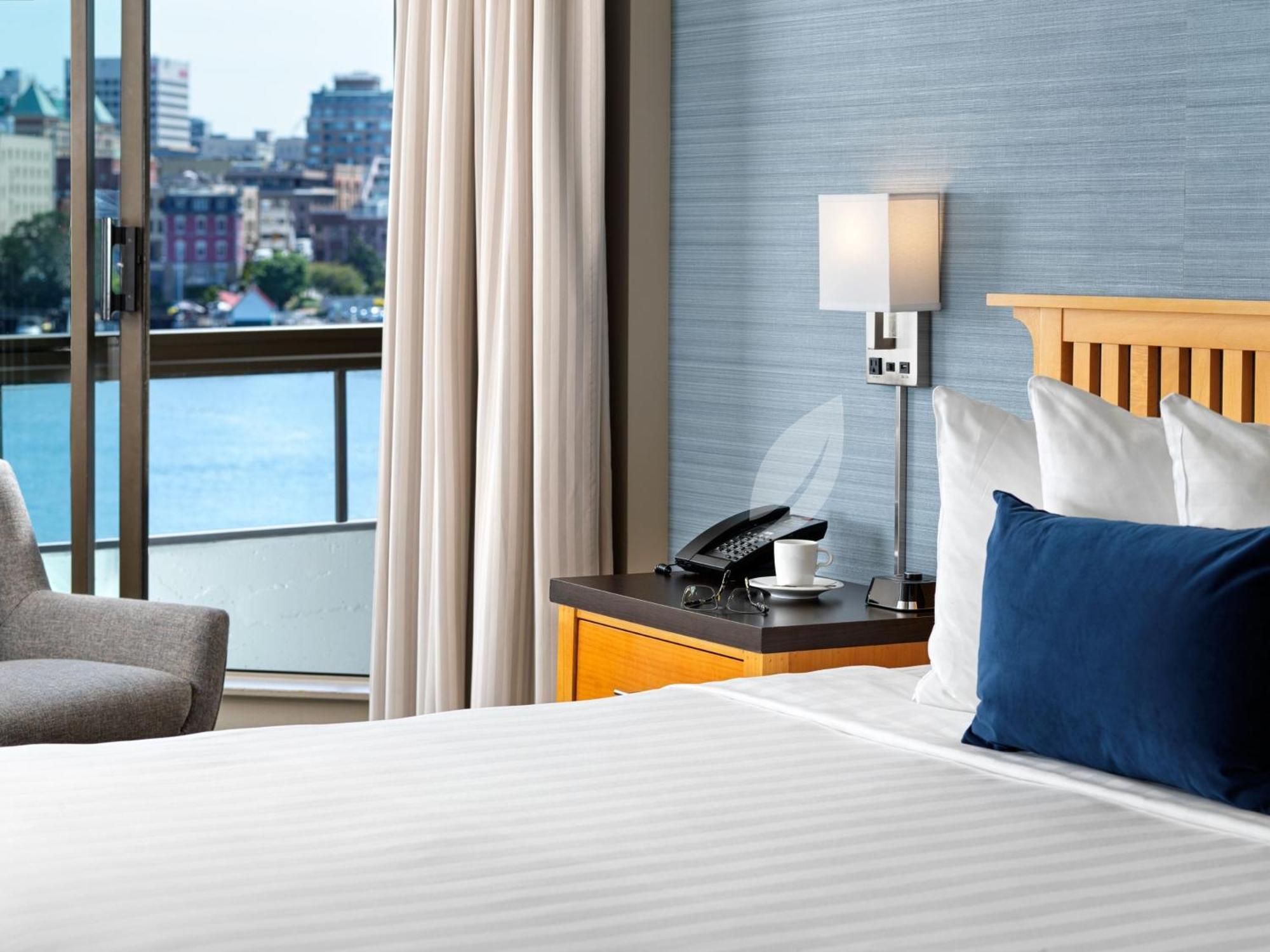 Laurel Wing Inner Harbour King Room