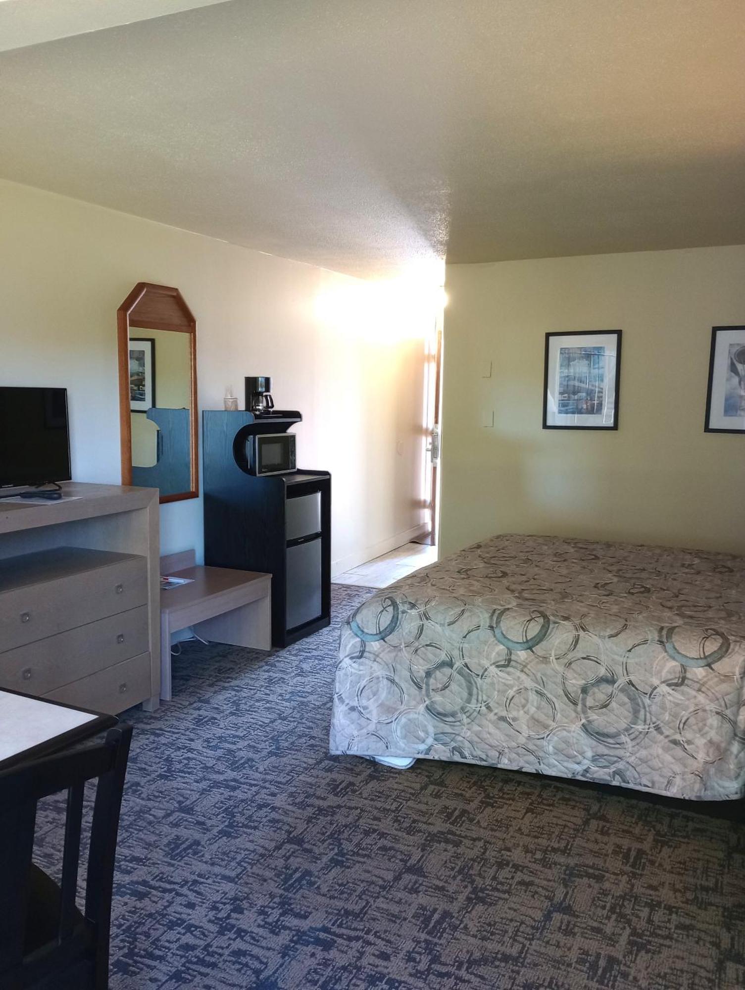 King Room Garden View