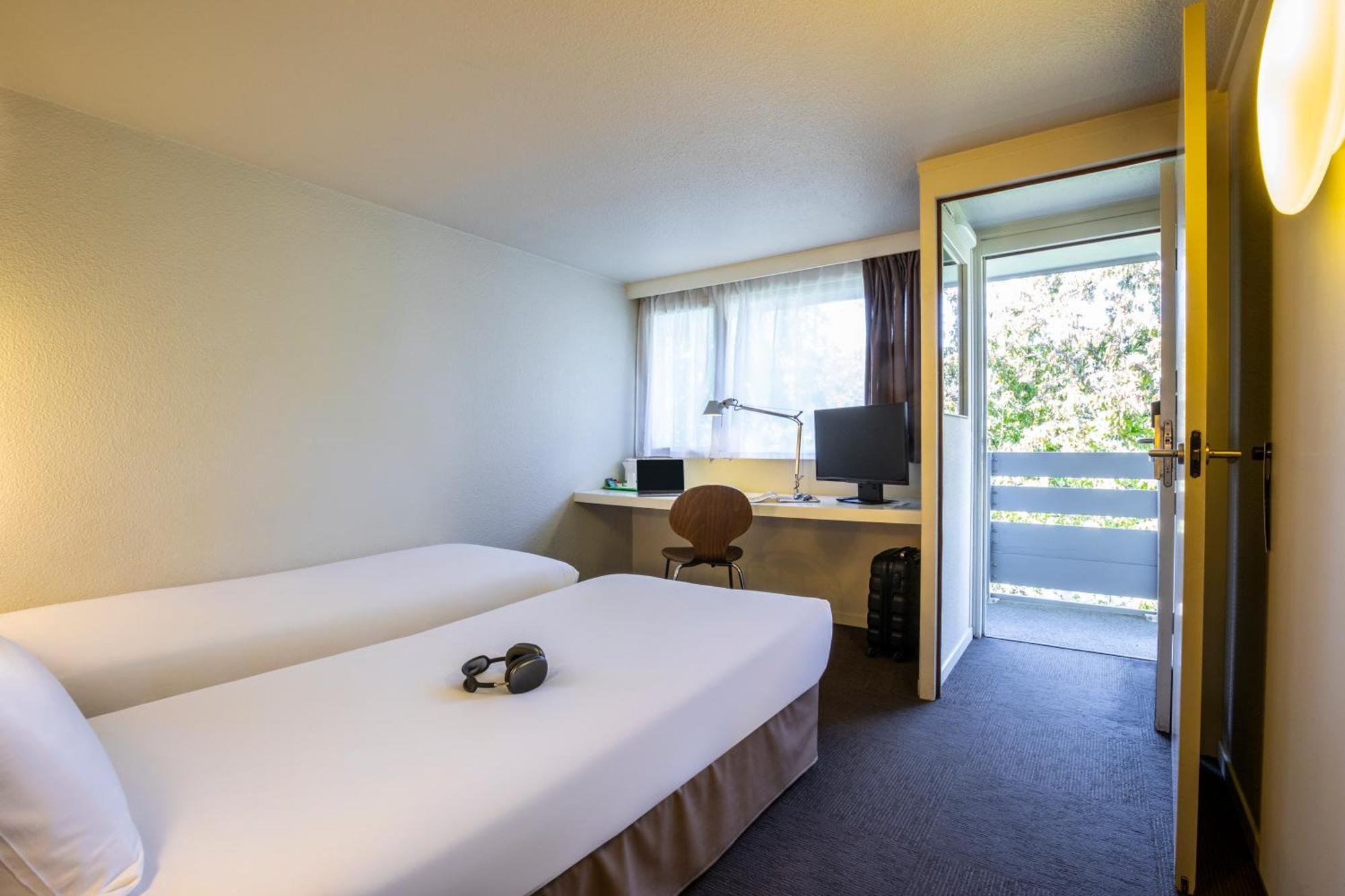 Standard Twin Room,1674695990:JPEG