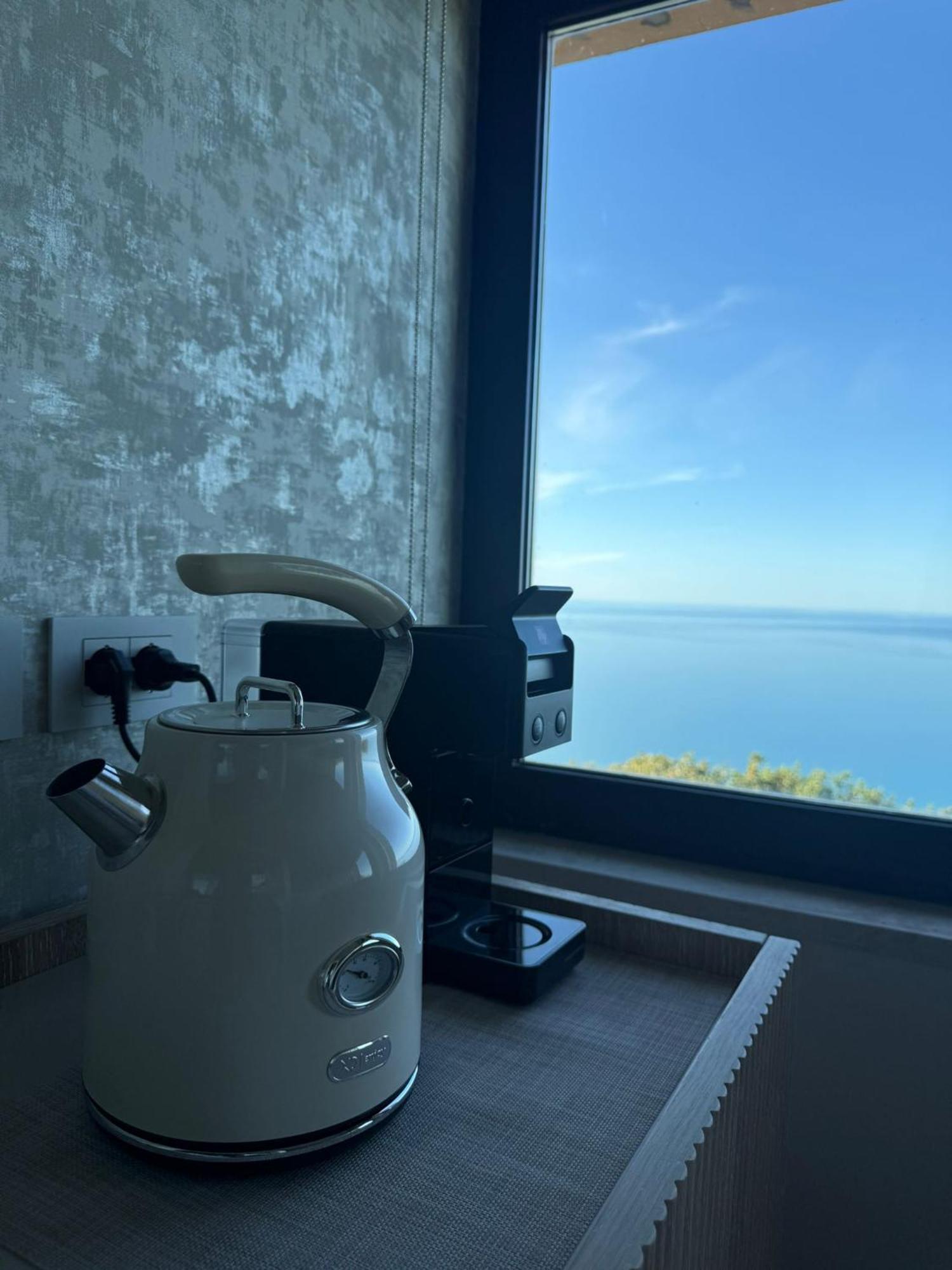 Deluxe Double Room with Sea View