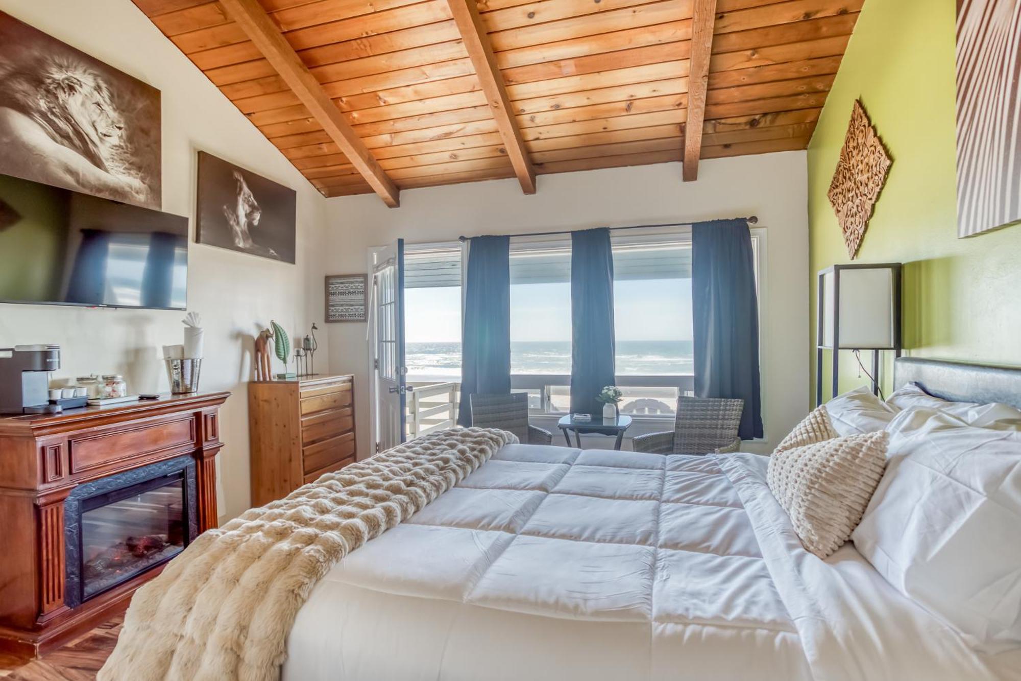 Safari Queen Room