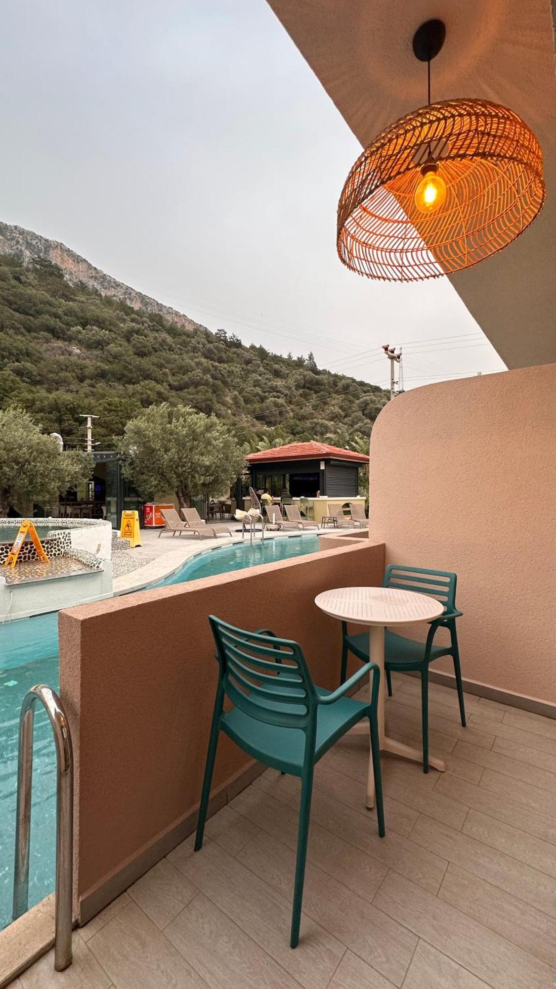 Deluxe Double or Twin Room Pool Access