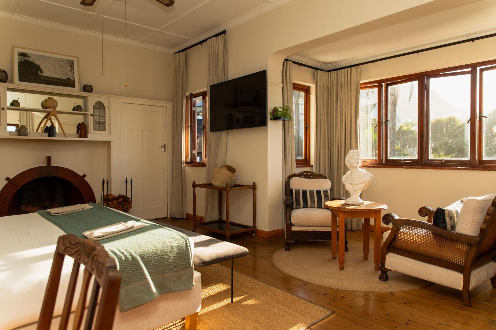 Superior Double or Twin Room with Sea View