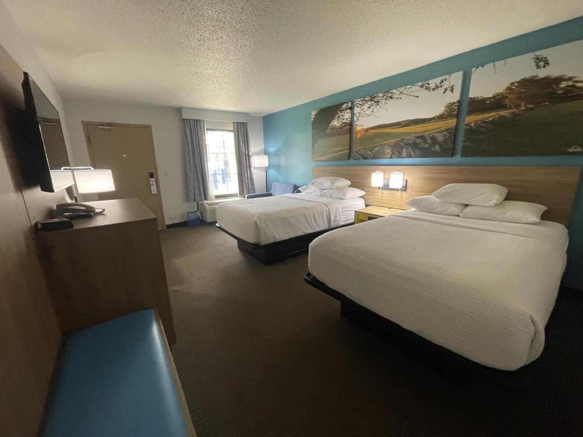 Double Room Two Double Beds Smoking