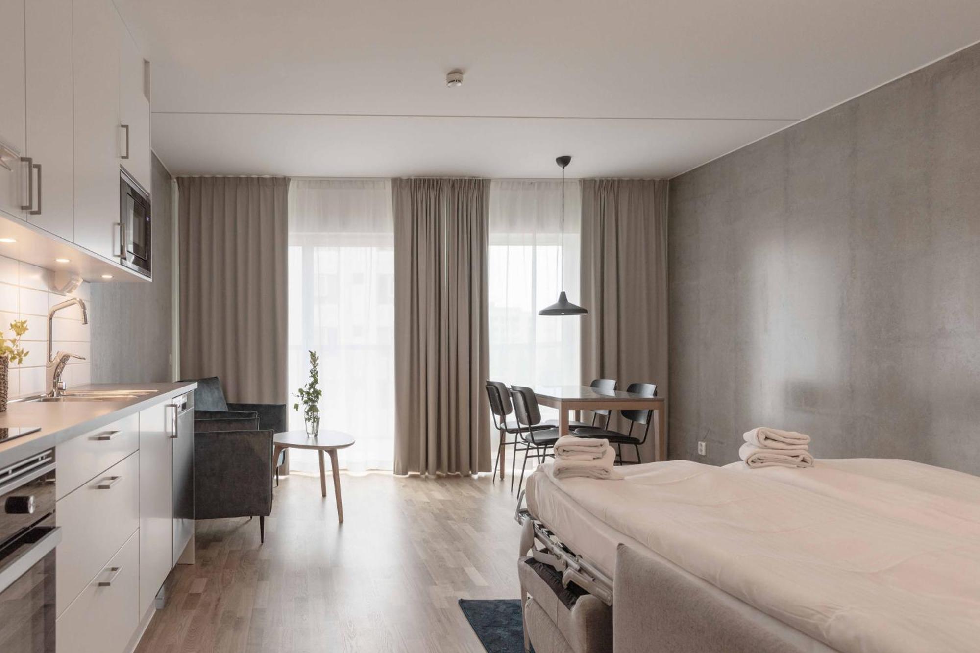 One-Bedroom Apartment