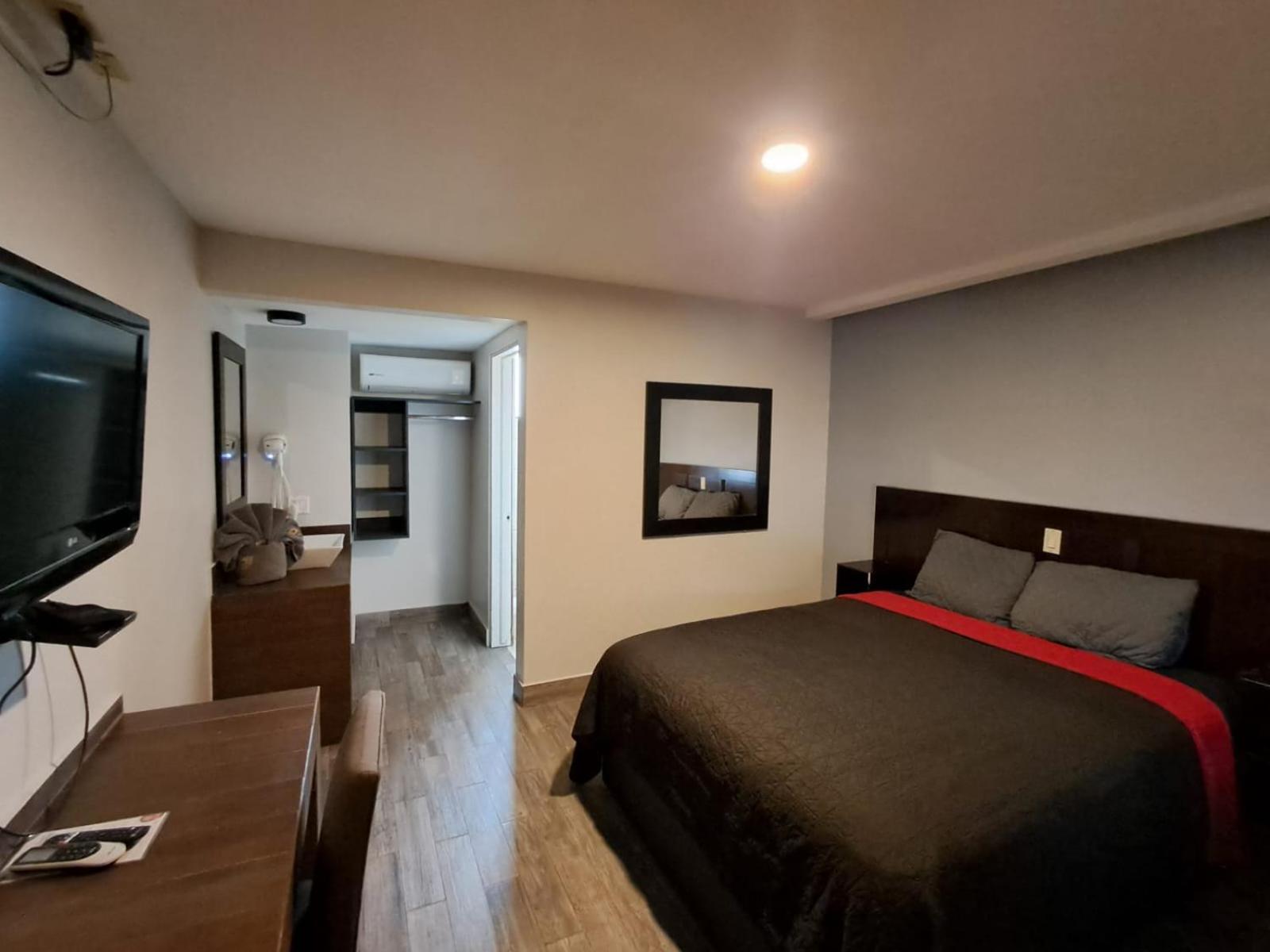 Queen Room