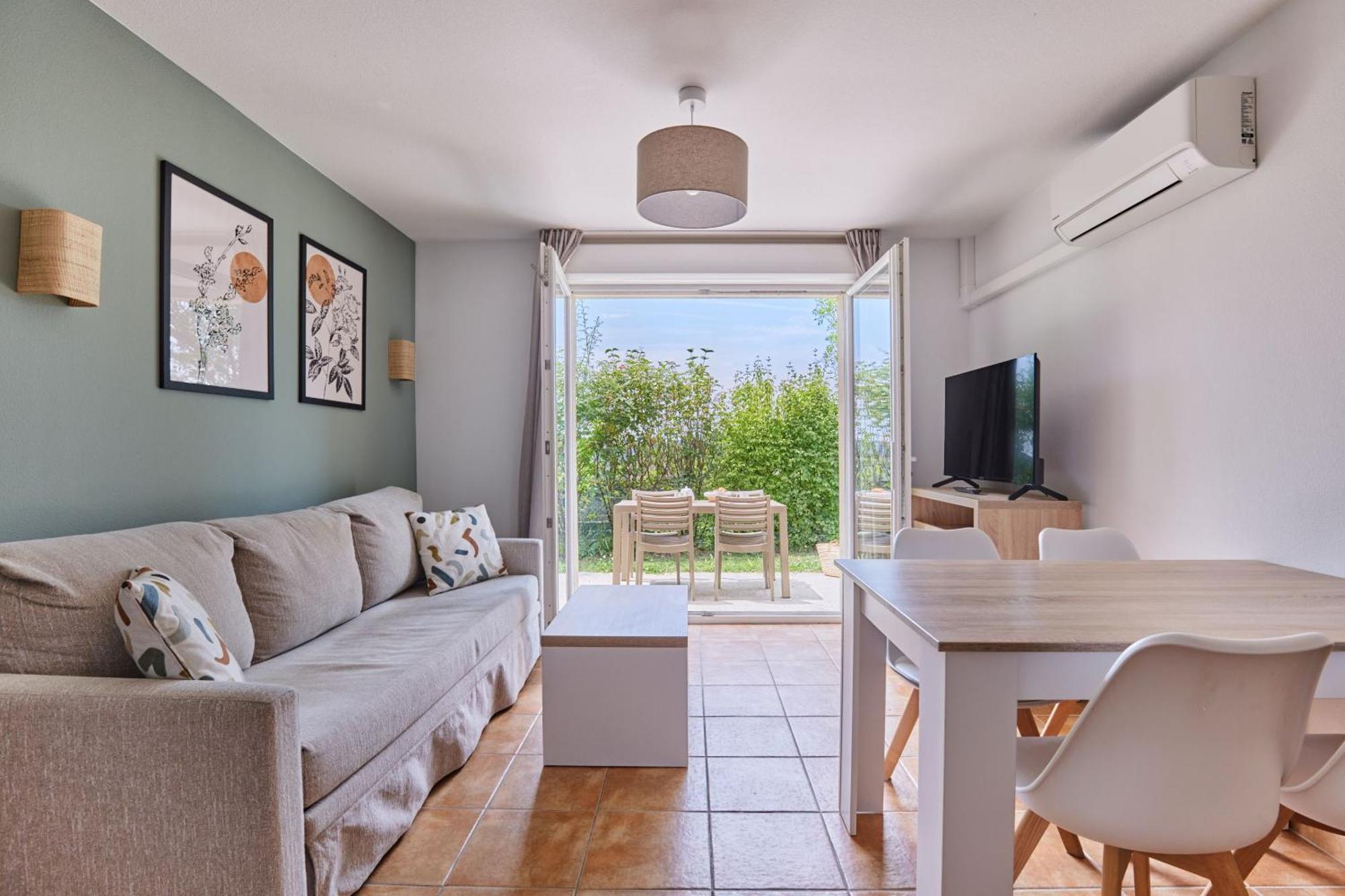 One-Bedroom Apartment (4 Adults)