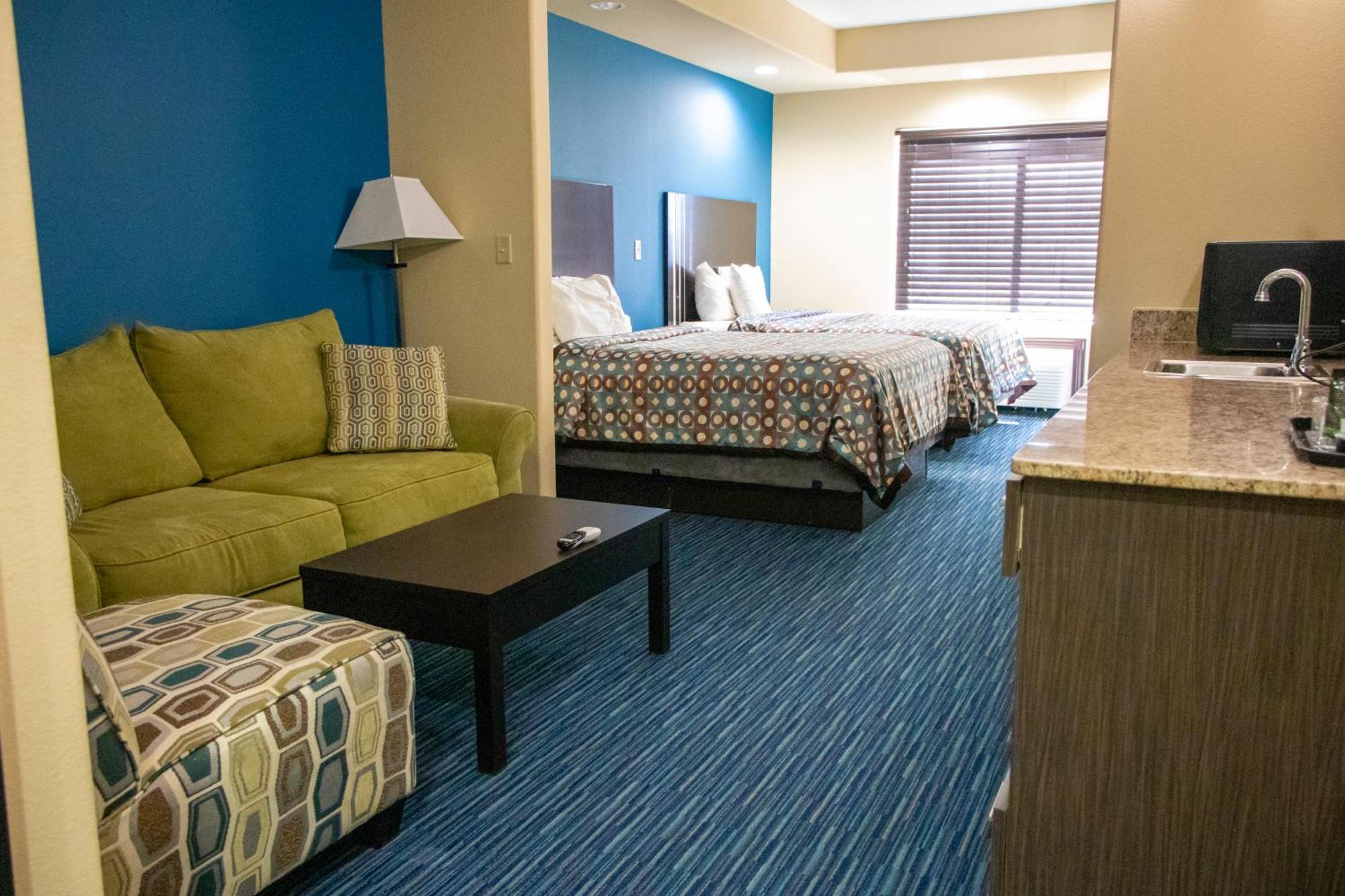 2 Queen Beds Accessible Non-Smoking