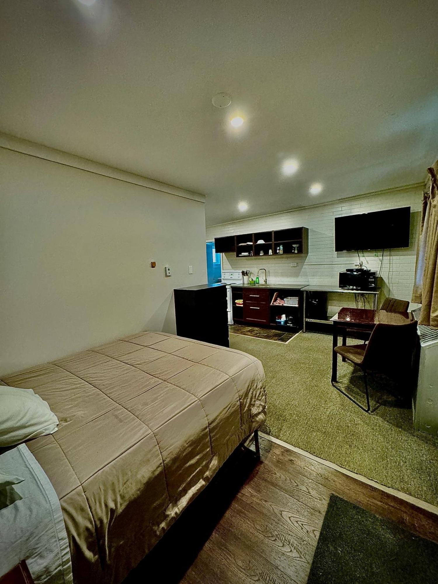 Two-Bedroom Suite