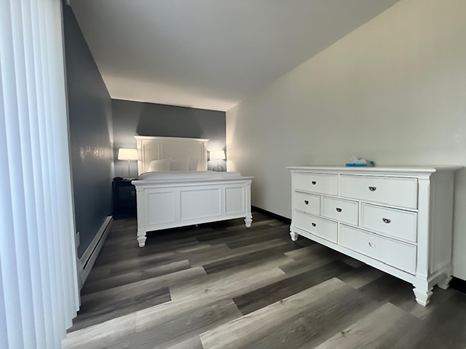 Two-Bedroom Studio Kitchenette Balcony Stairway Access or Non-Smoking