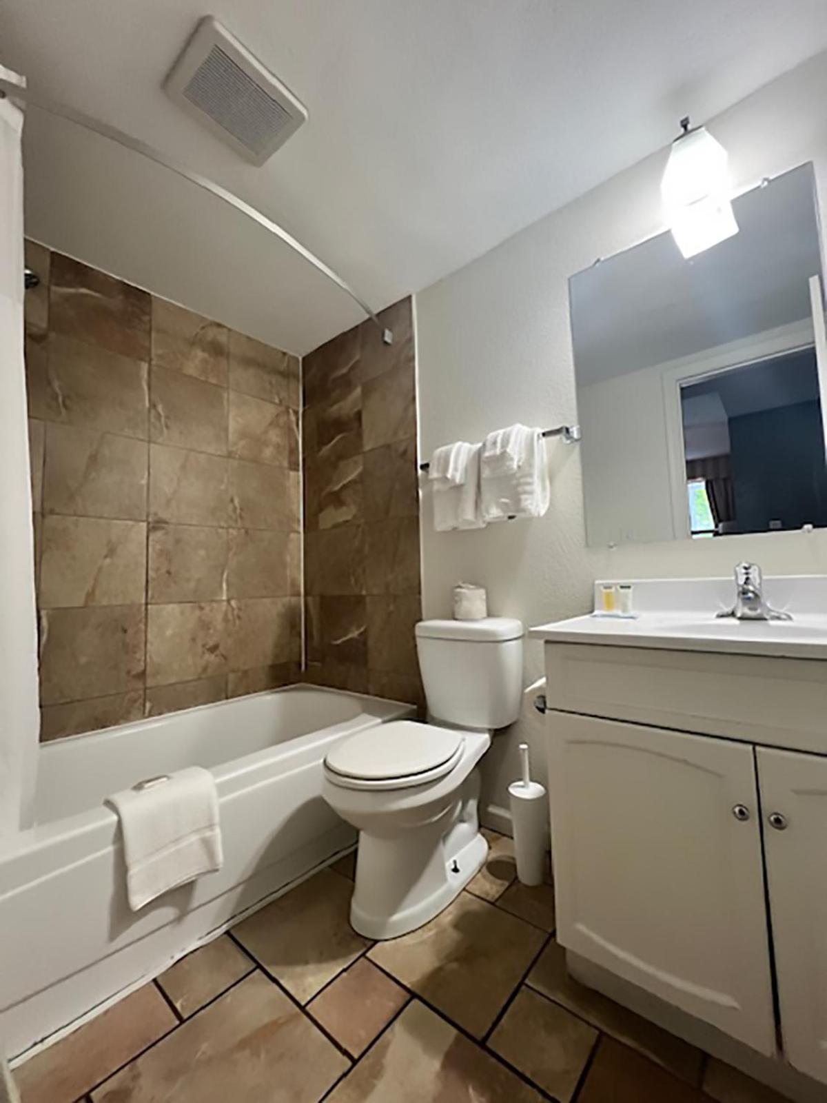 One-Bedroom Studio Kitchenette Patio Non-Smoking