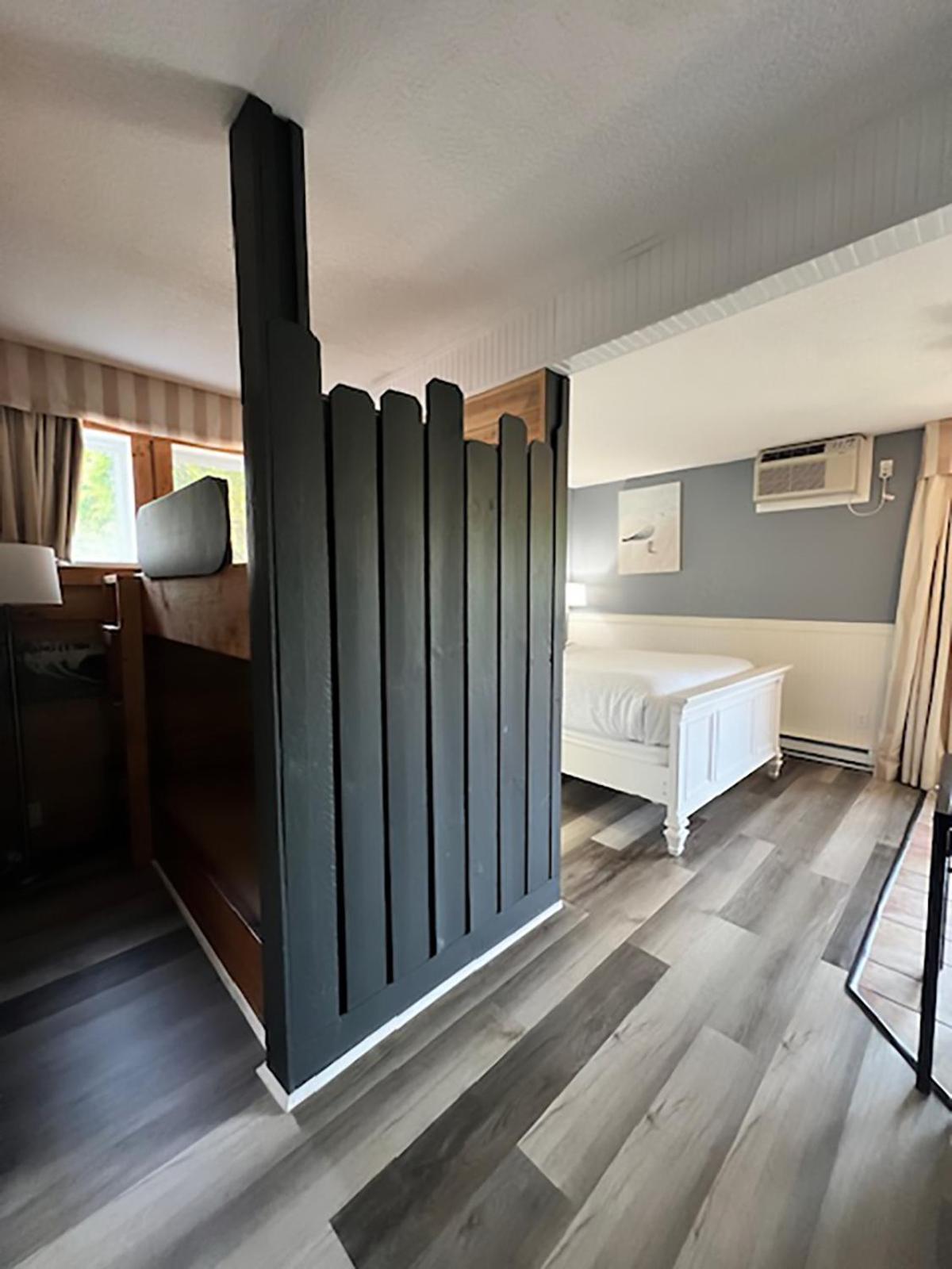 One-Bedroom Studio Kitchenette Patio Non-Smoking