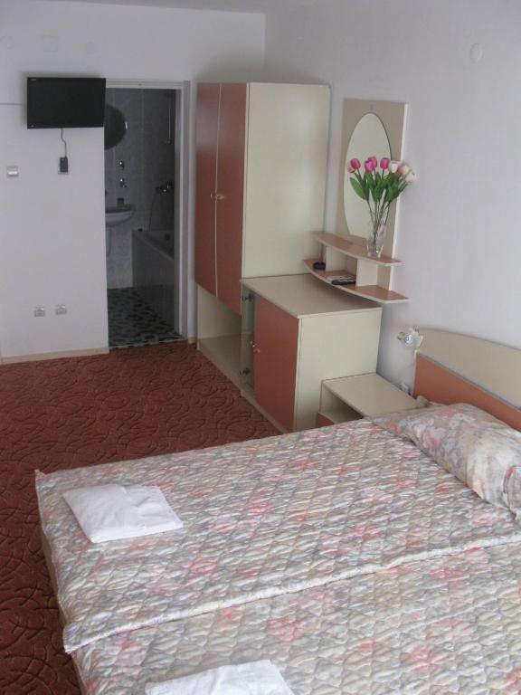 Economy Double or Twin Room