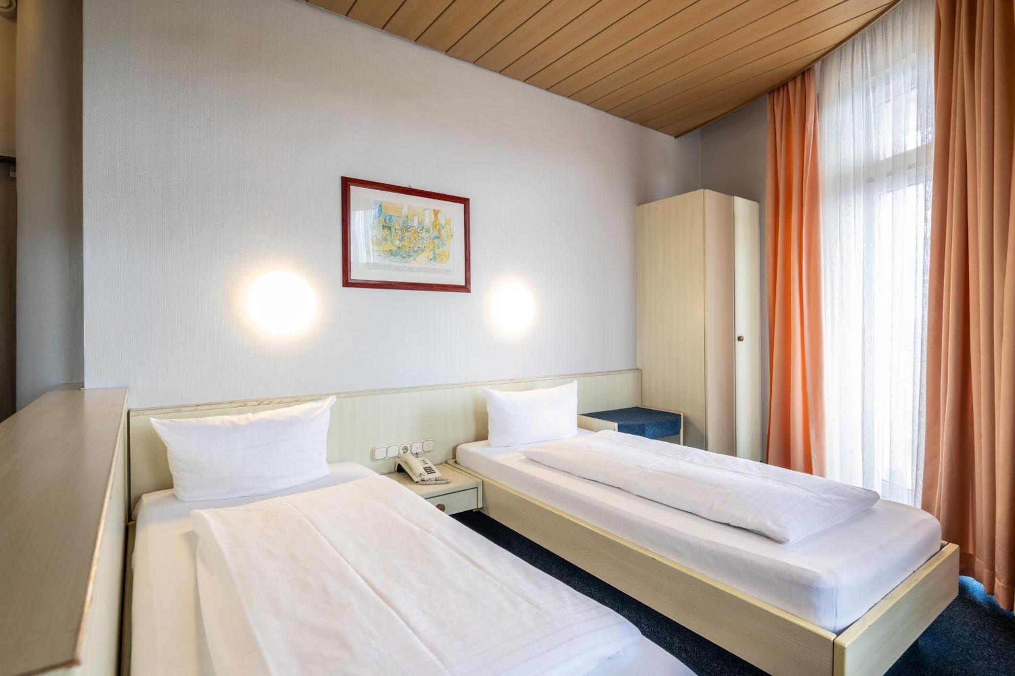 Economy Twin Room