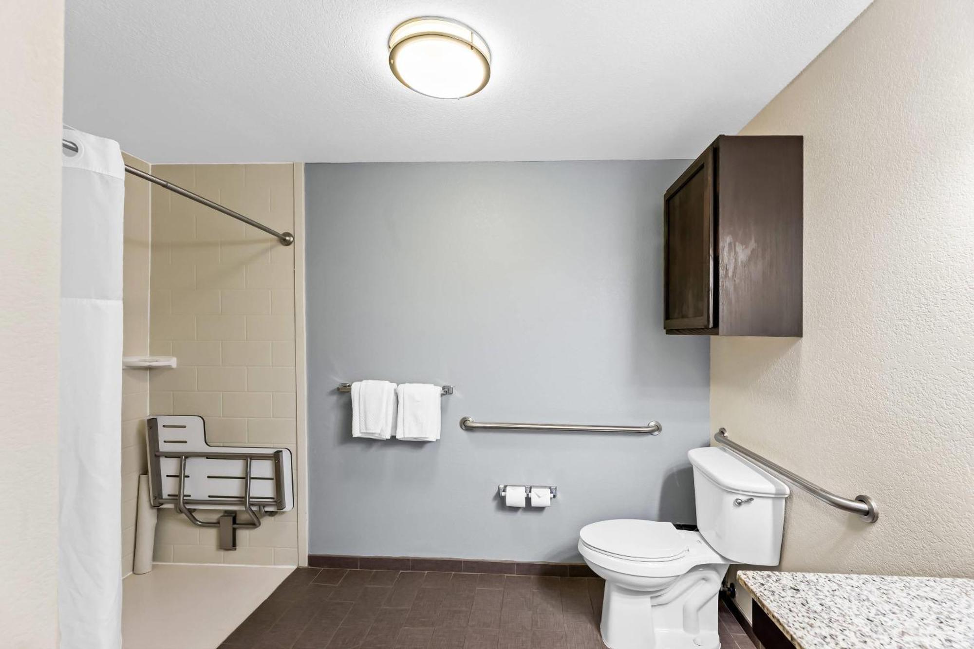 Mobility and Hearing Accessible Suite with 2 Queen Beds and Kitchen