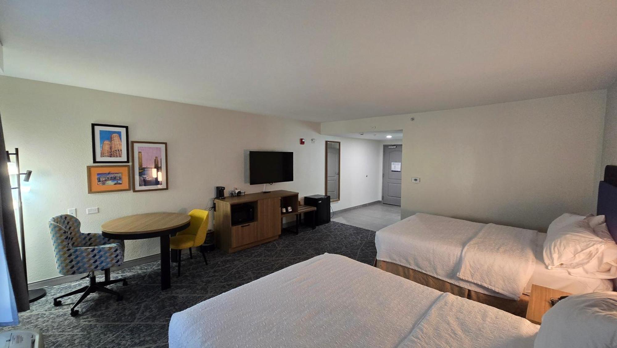 Queen Room with Two Queen Beds - Mobility and Hearing Access/Non-Smoking