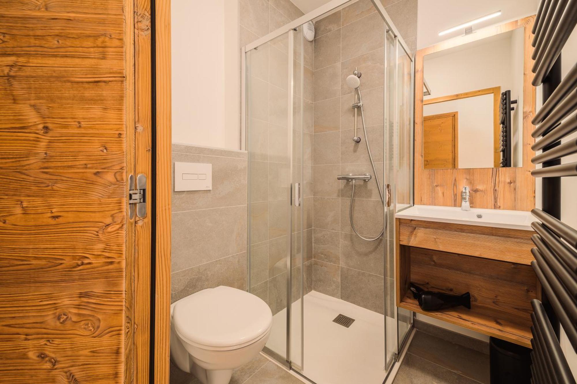 Two-Bedroom Apartment,1684897882:JPEG