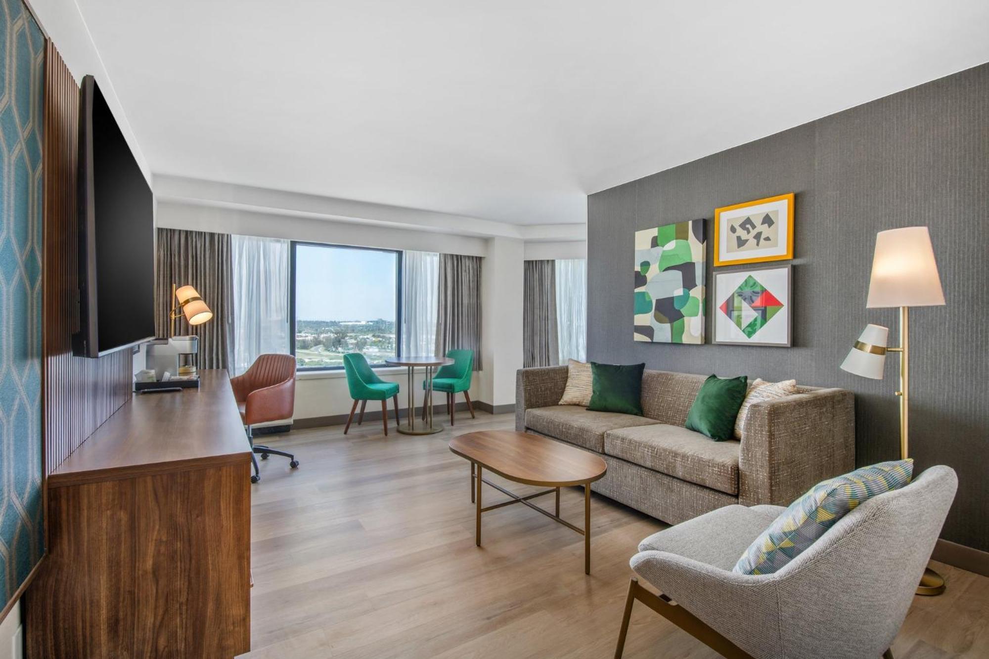 Executive Suite Non-Smoking