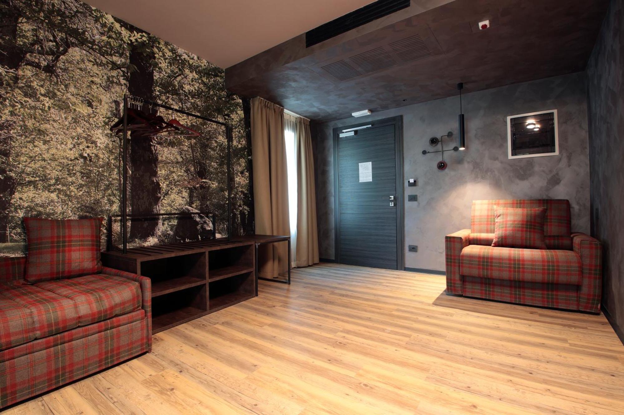 Standard Triple Room,1685070176:JPEG