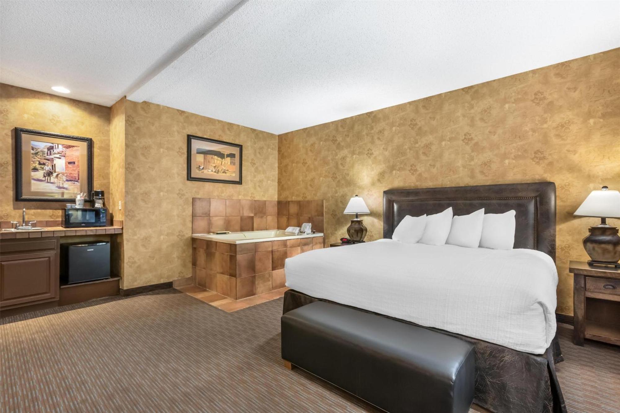 Junior King Suite Spa Bath Non-Smoking