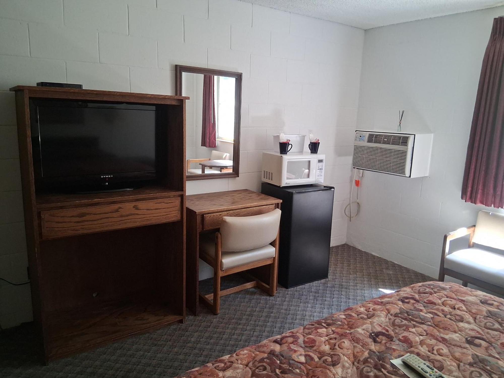 Standard Queen Room