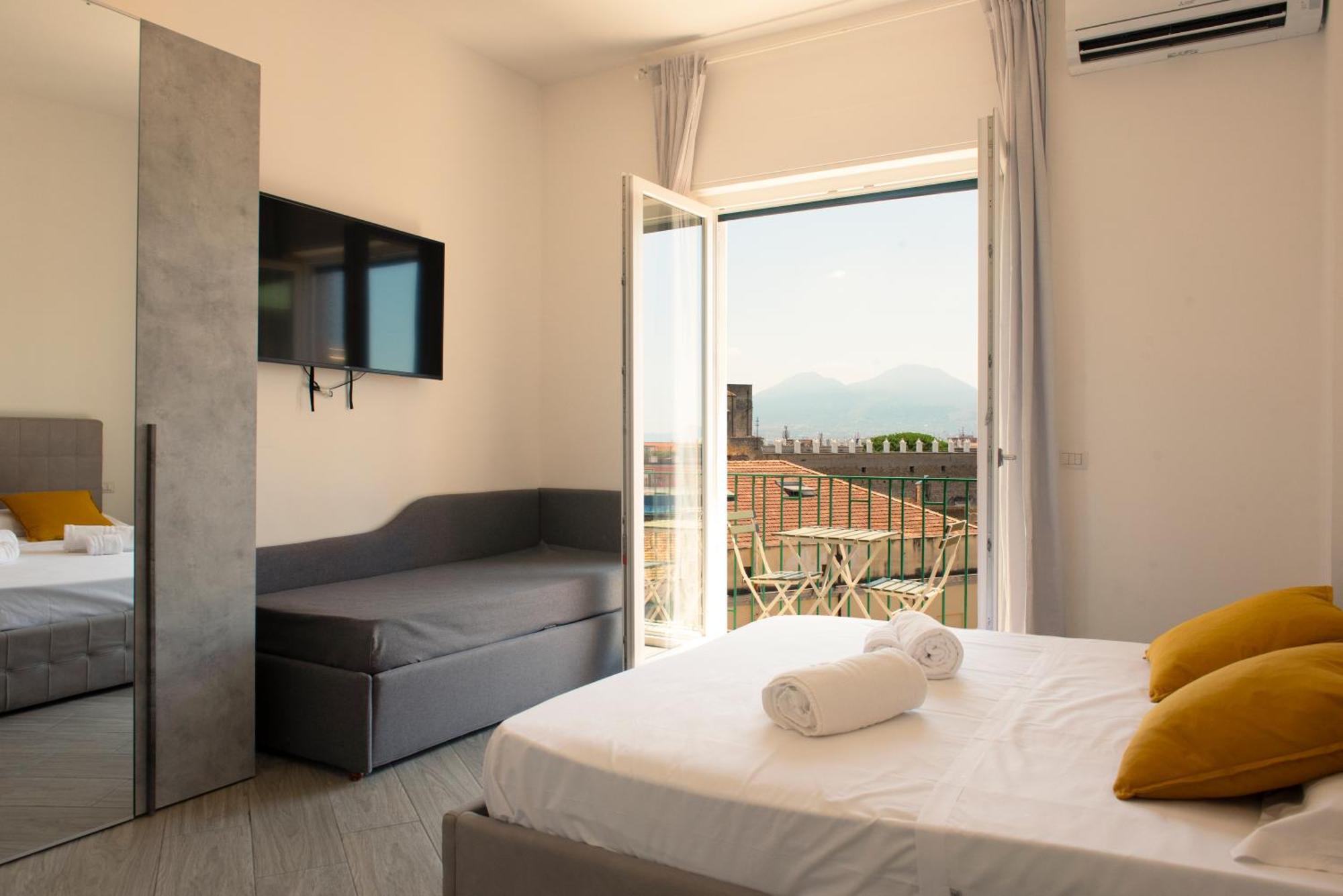 Double Room Private Bathroom Balcony Vesuvio View
