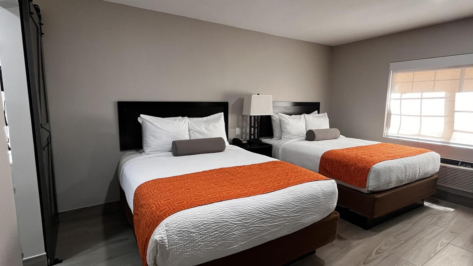 Queen Room with Two Queen Beds - Non-Smoking
