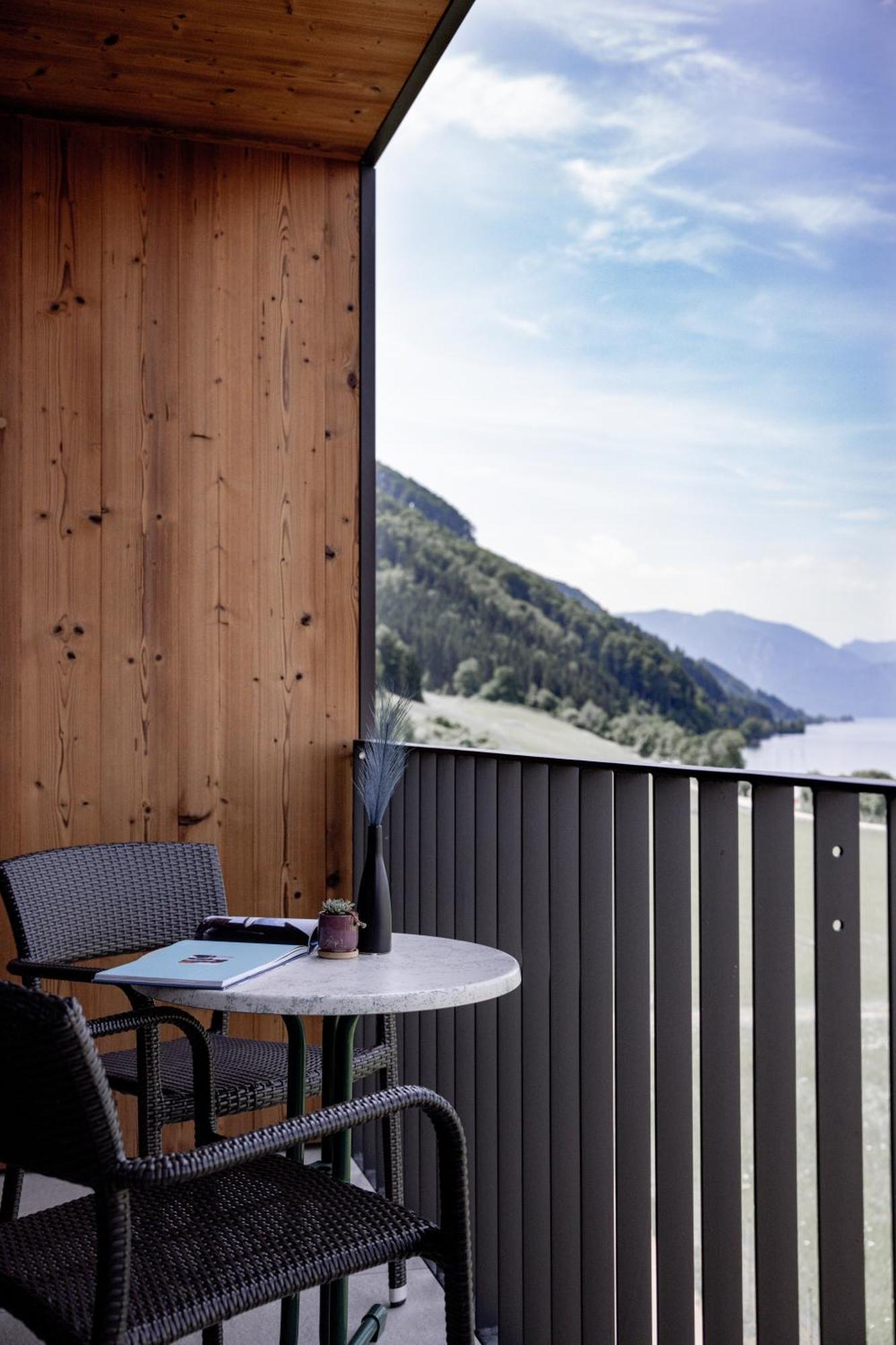 Doppelzimmer mit Seeblick