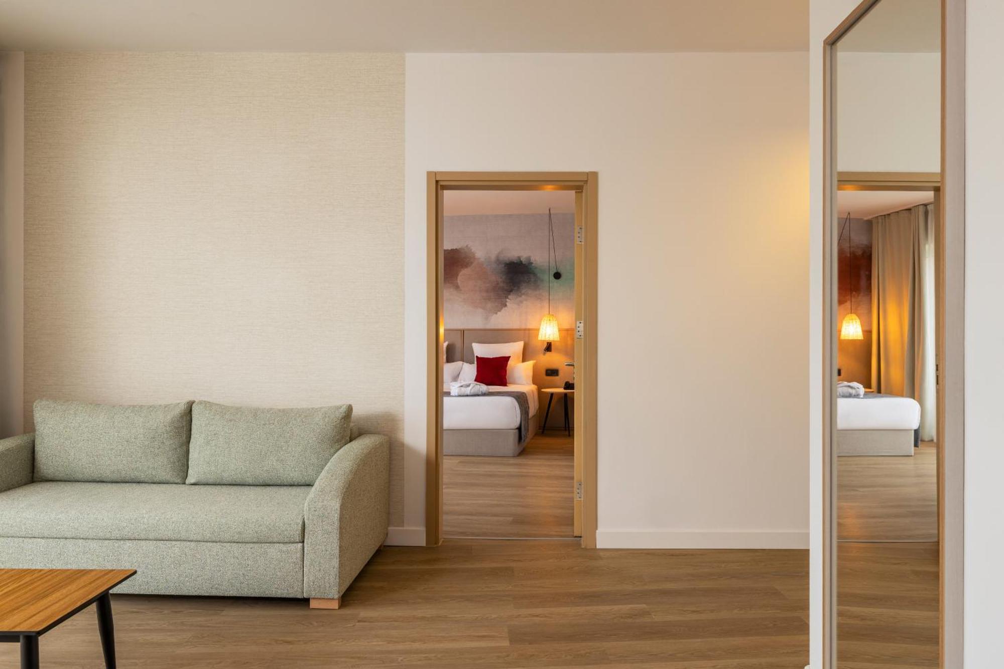 My Favorite Club Suite One Bedroom Frontal Sea View