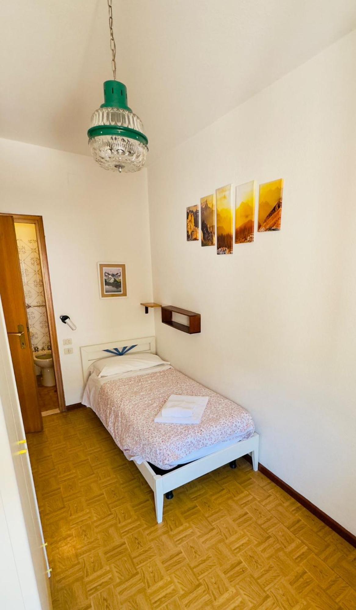 Camera Singola con Bagno Privato
