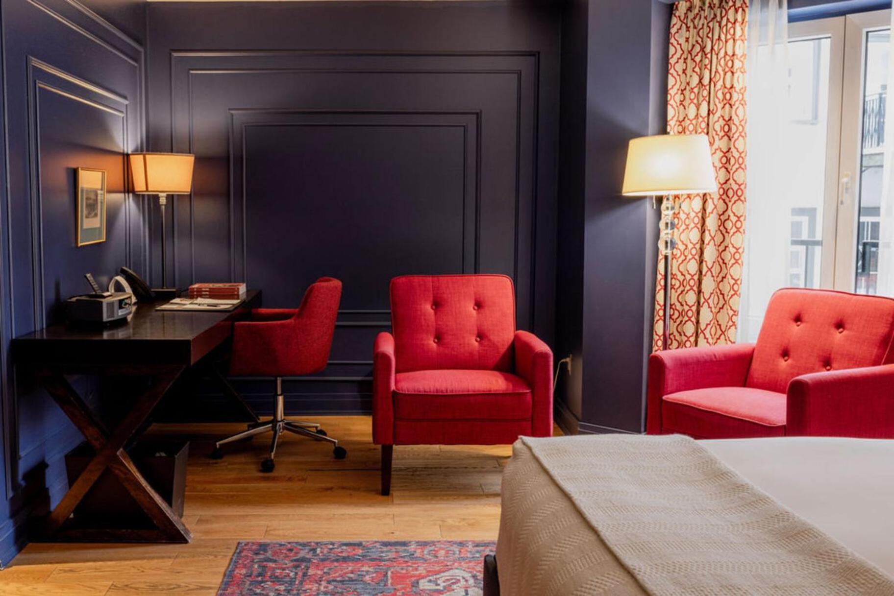 Comfort Queen Room