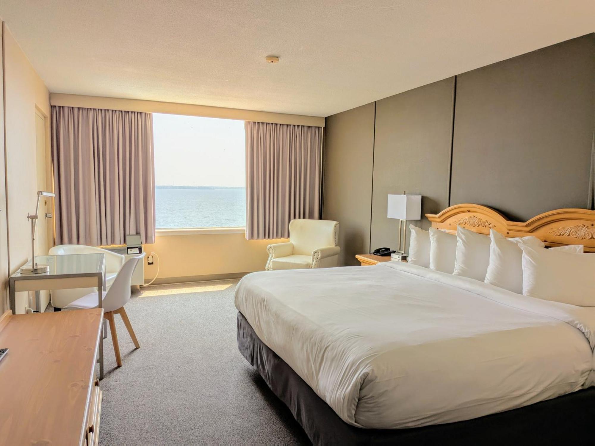 King Room with Lake View