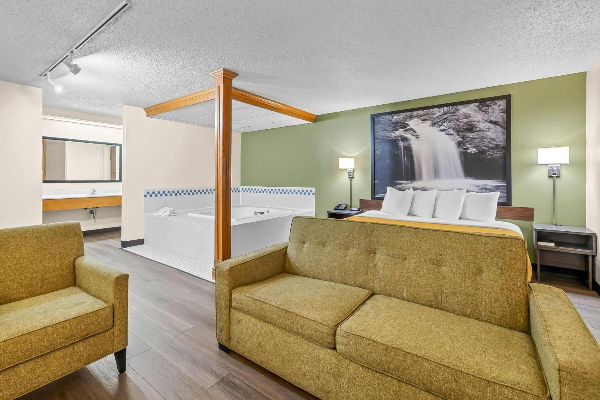 King Studio Suite Non-Smoking