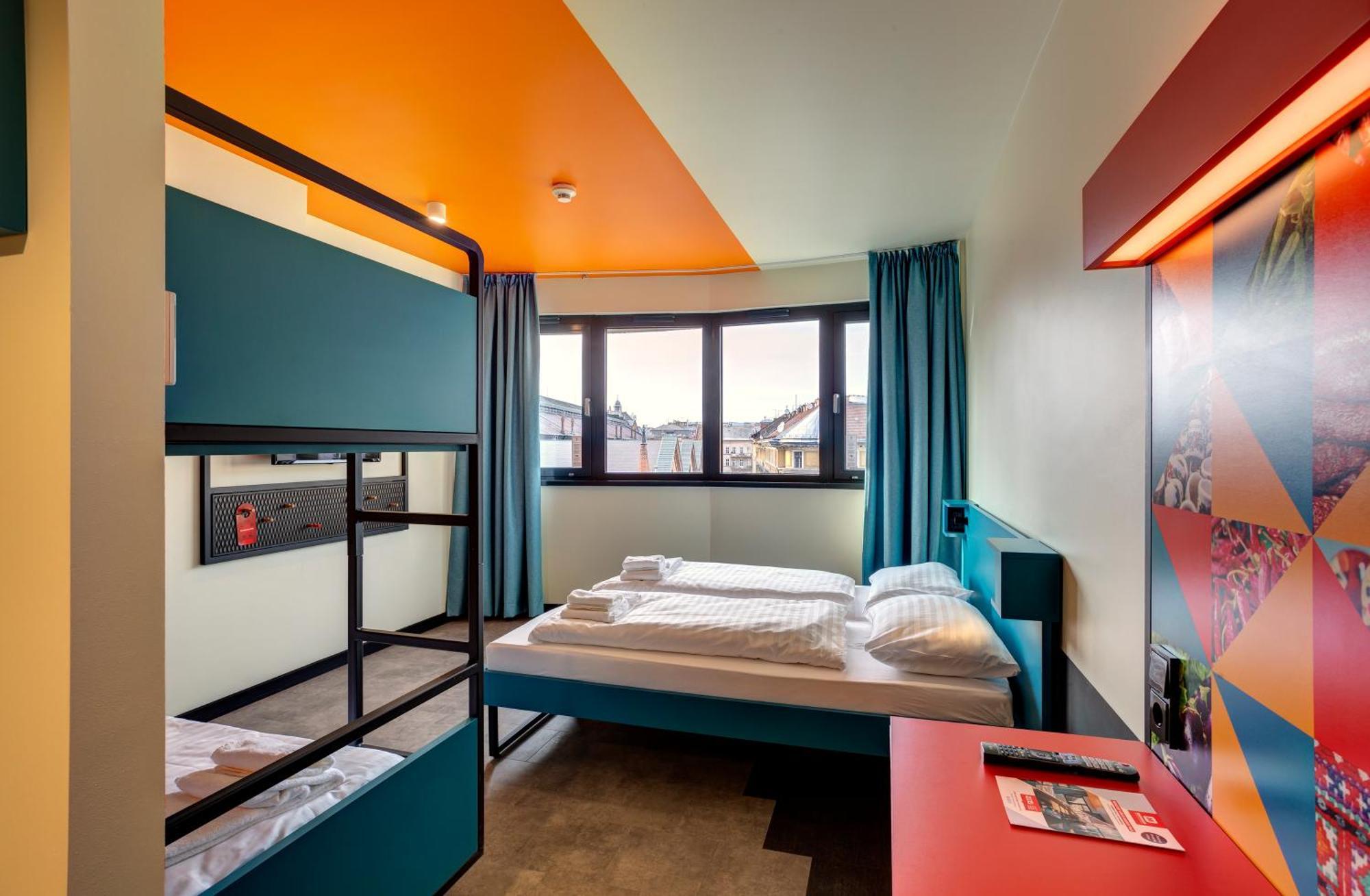 Quad Room