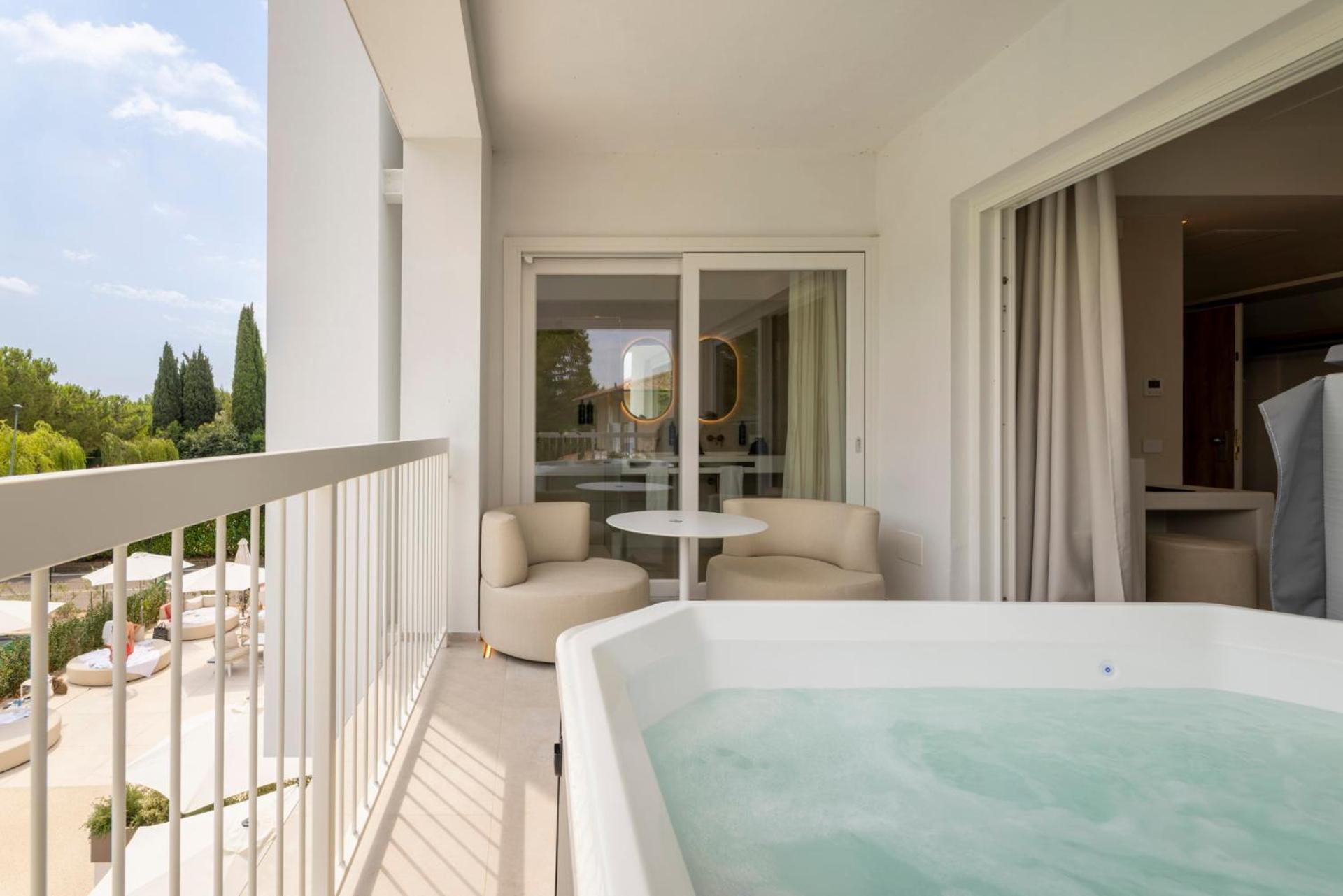 Junior Suite with Private Pool