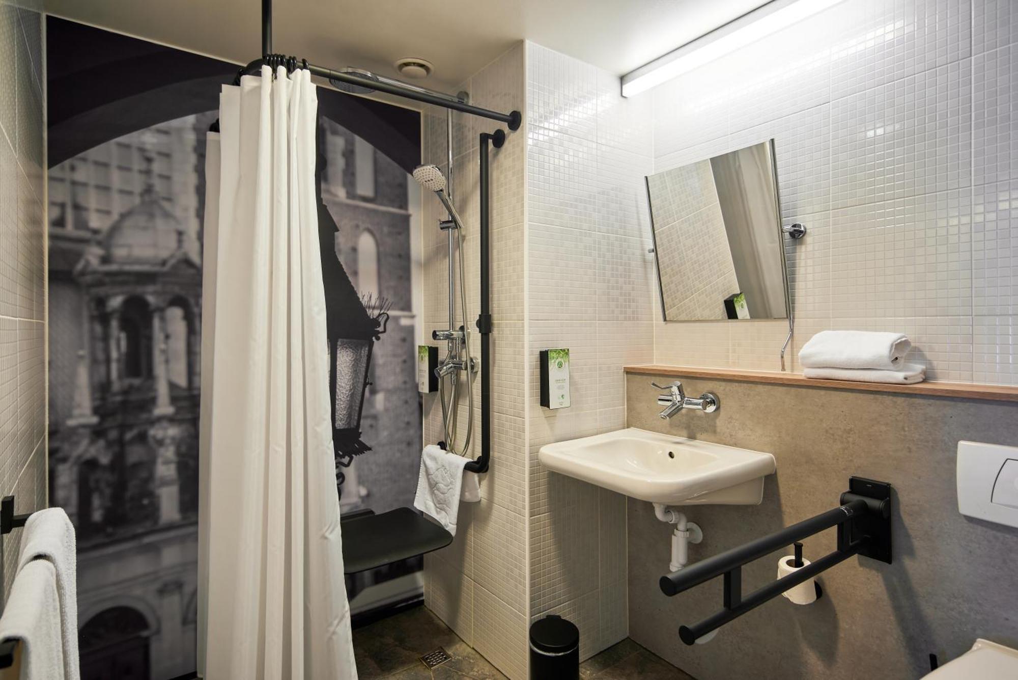 Camera Standard con 1 Letto Queen-Size