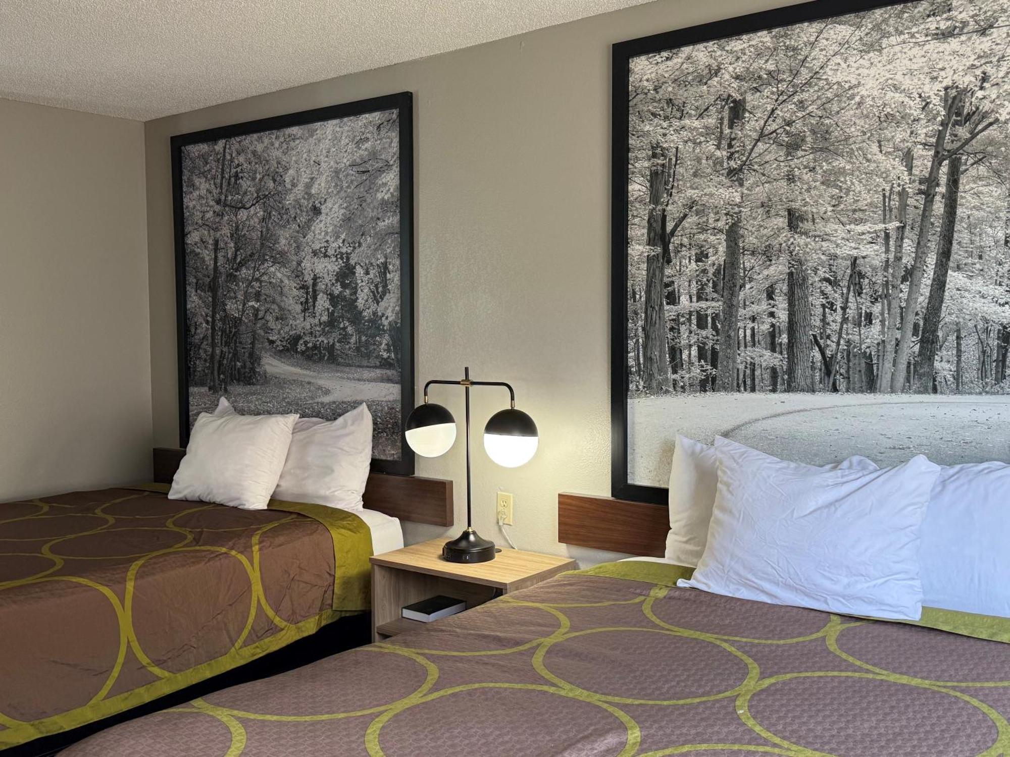 Queen Room with Two Queen Beds - Non-Smoking