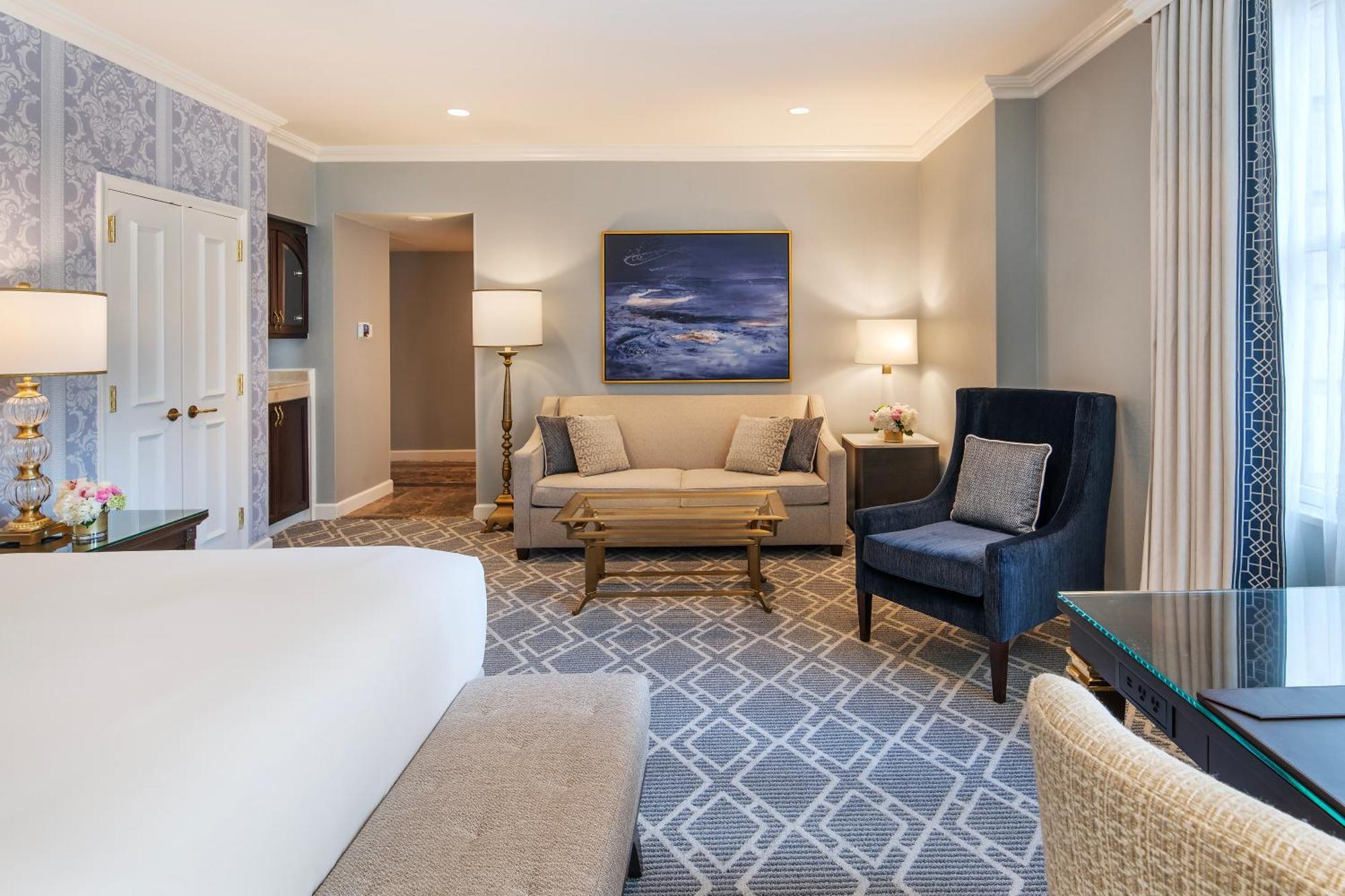 Junior King Suite