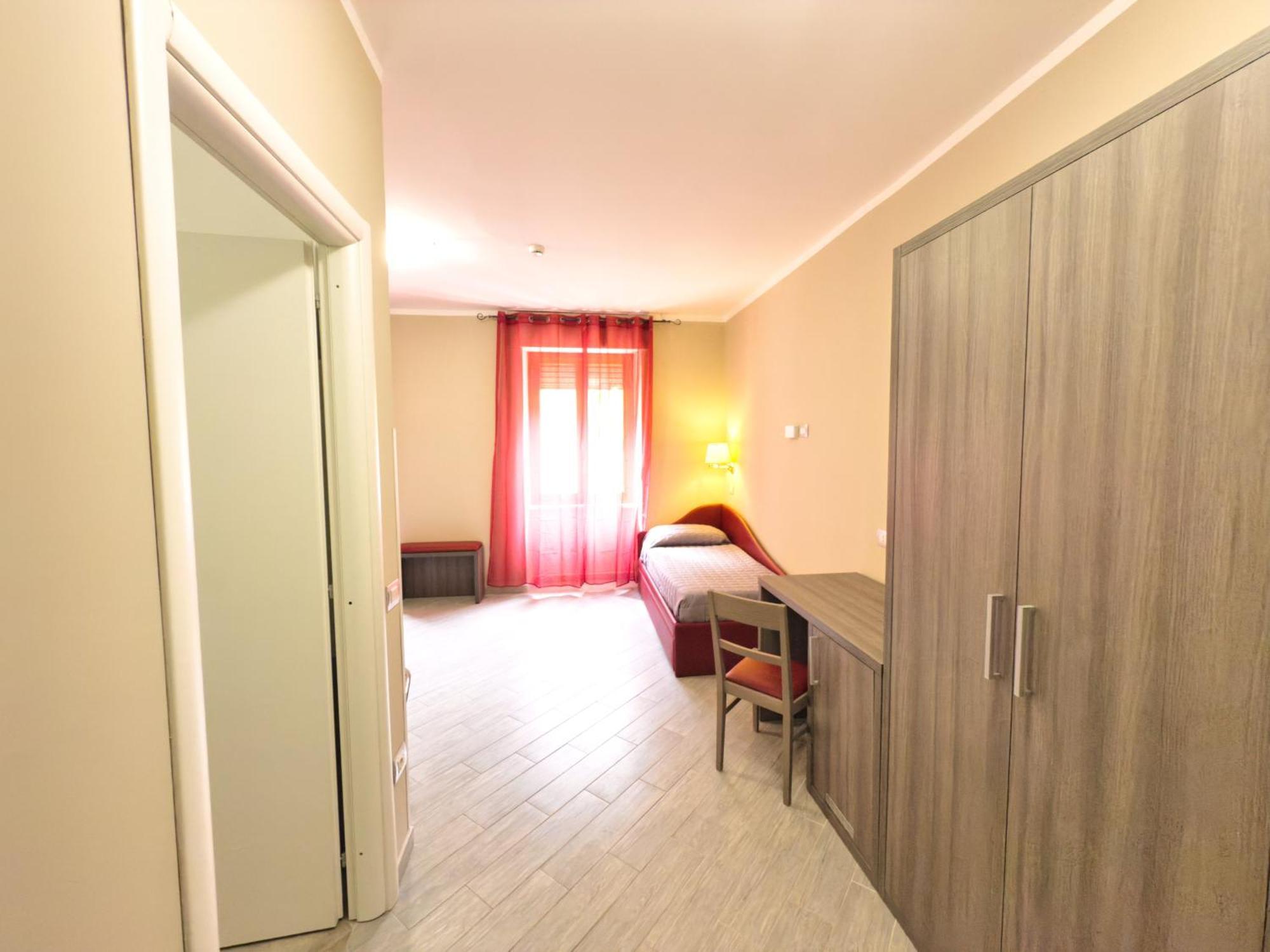 Standard Triple Room,1693402336:JPEG