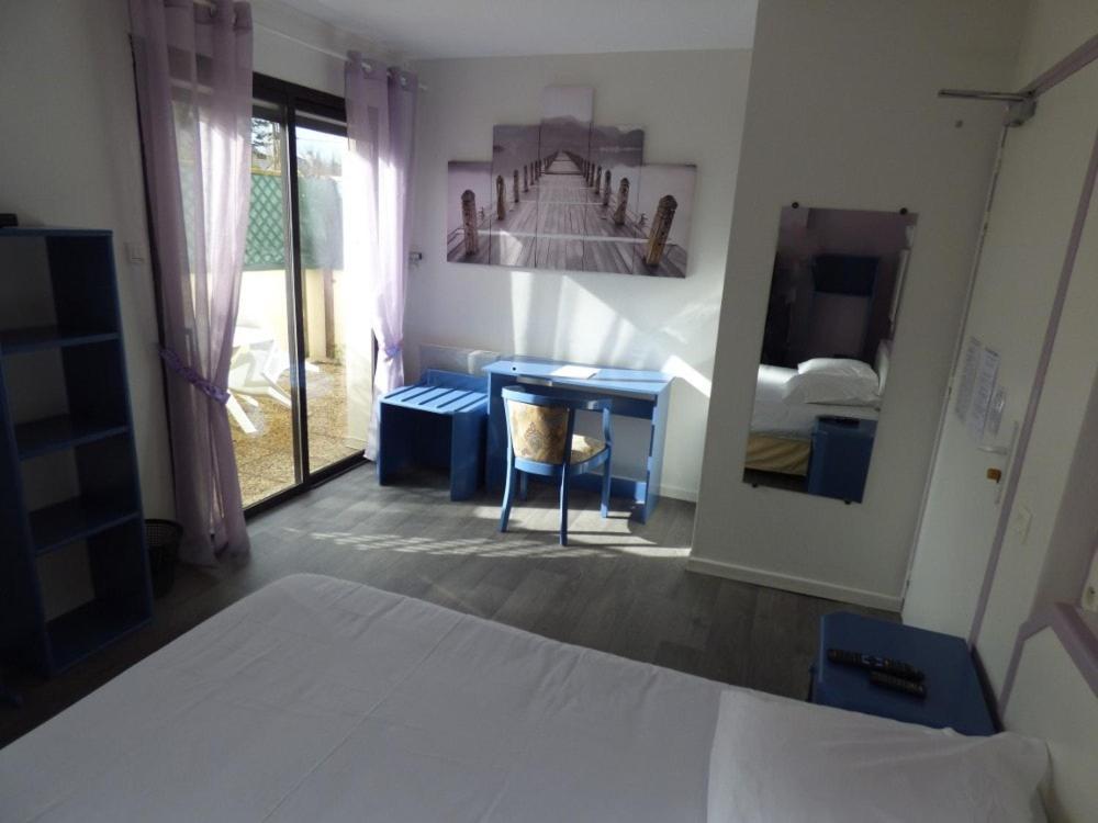 Zimmer mit Kingsize-Bett - Barrierefrei/befahrbare Dusche