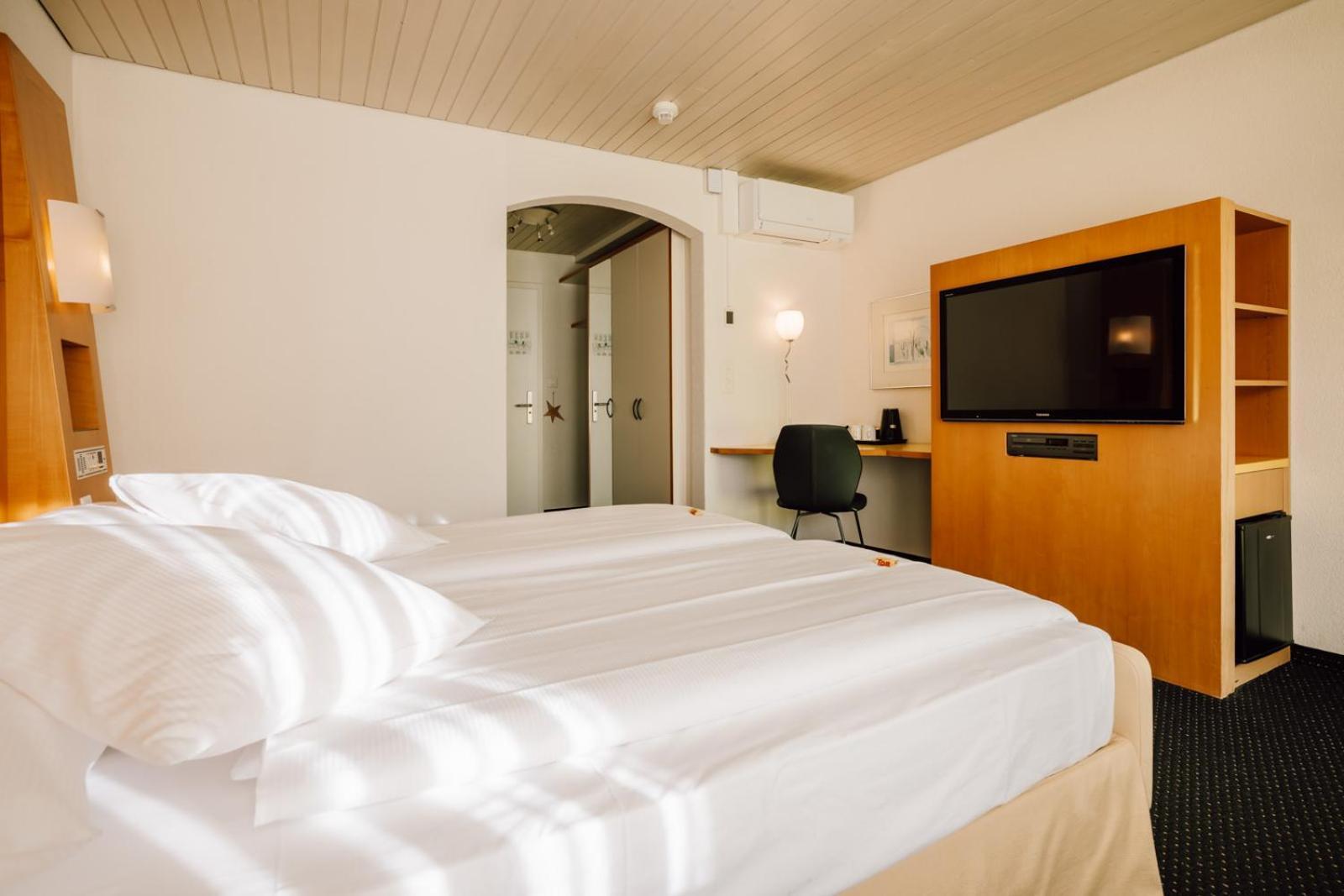Standard Twin Room,1694531288:JPEG