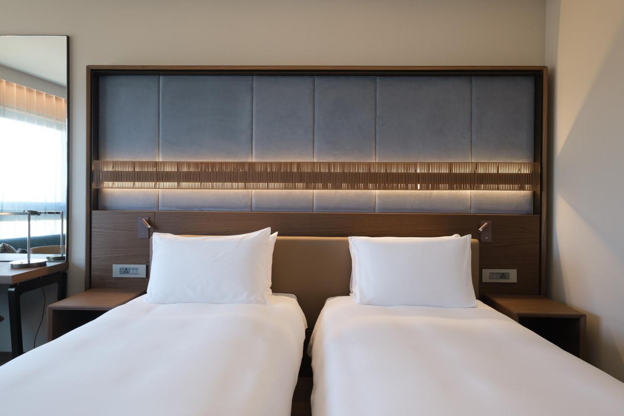 Quarto Twin Deluxe com Varanda e Vista Mar - Acesso ao Clube