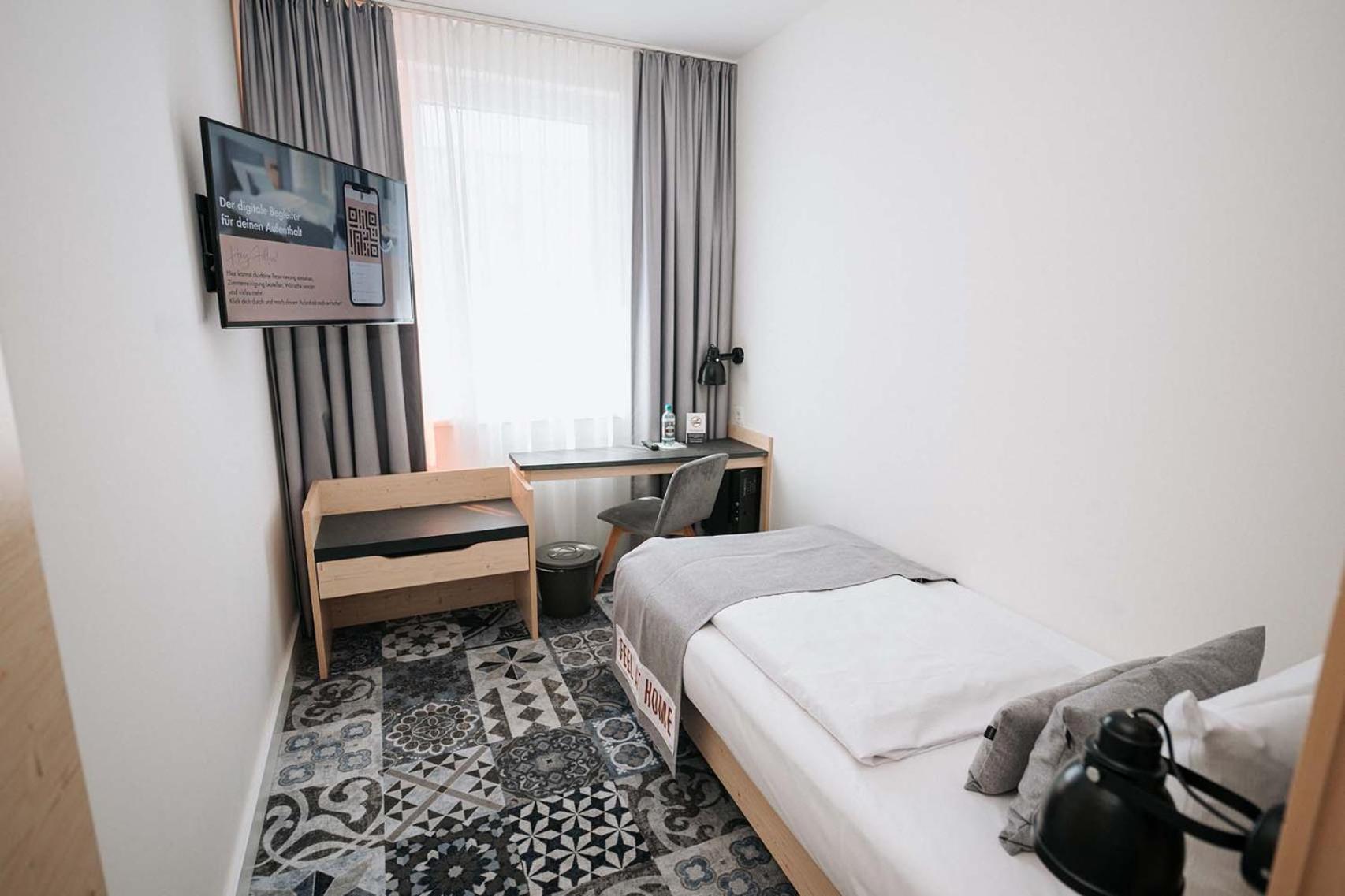 Economy Single Room