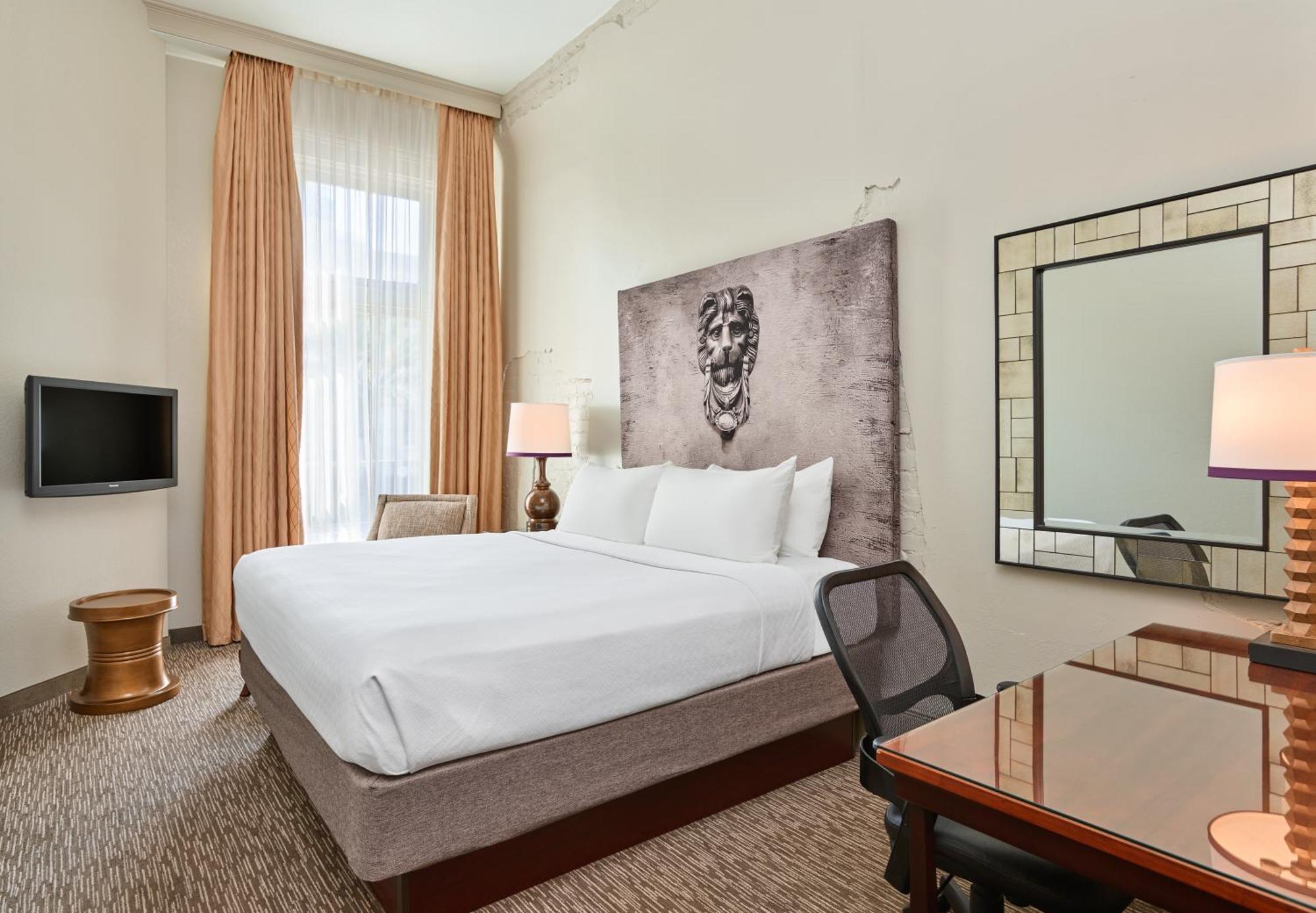 King Room Alexa Tower