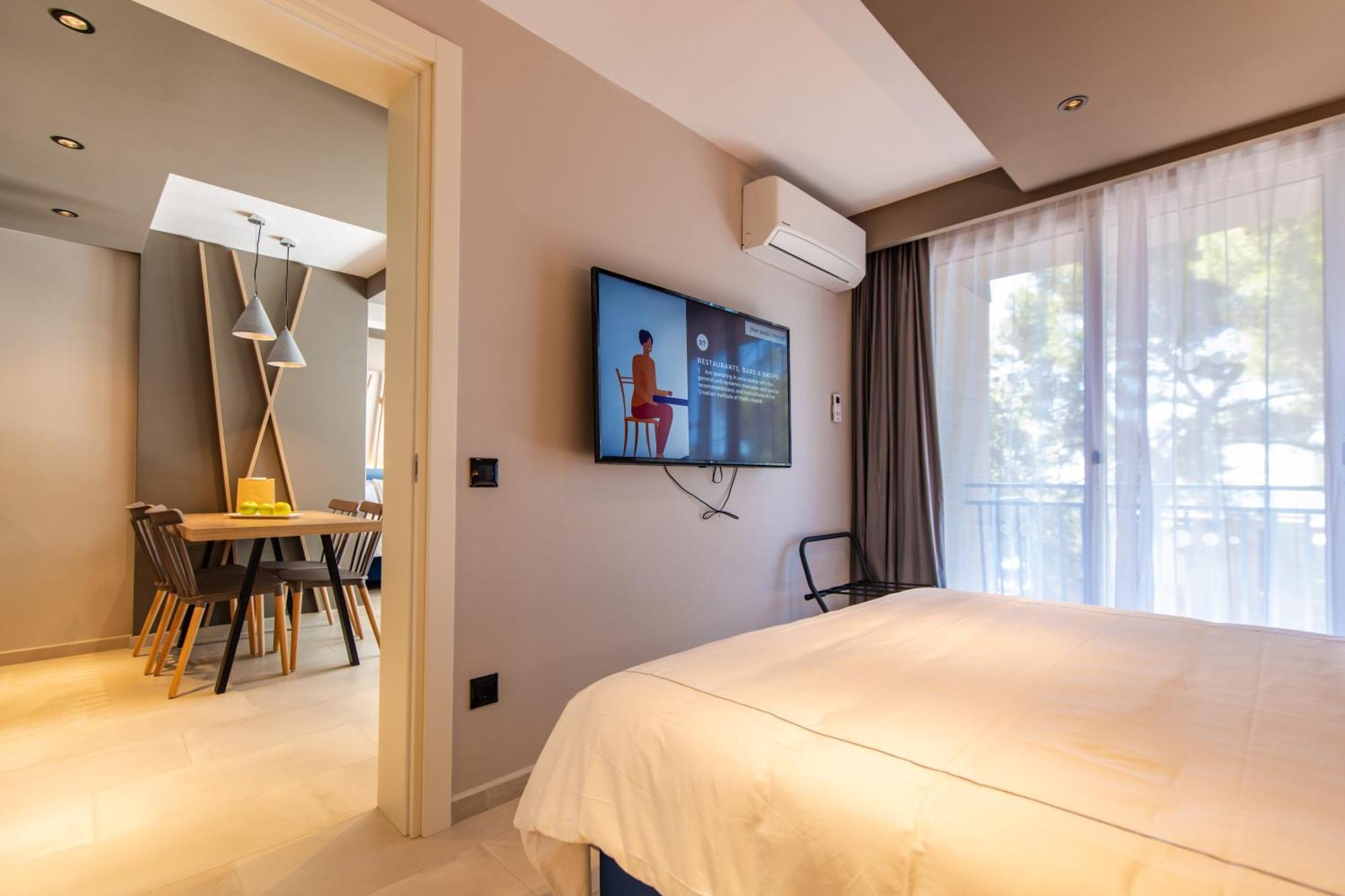 Superior Two-Bedroom Apartment,1697804311:JPEG