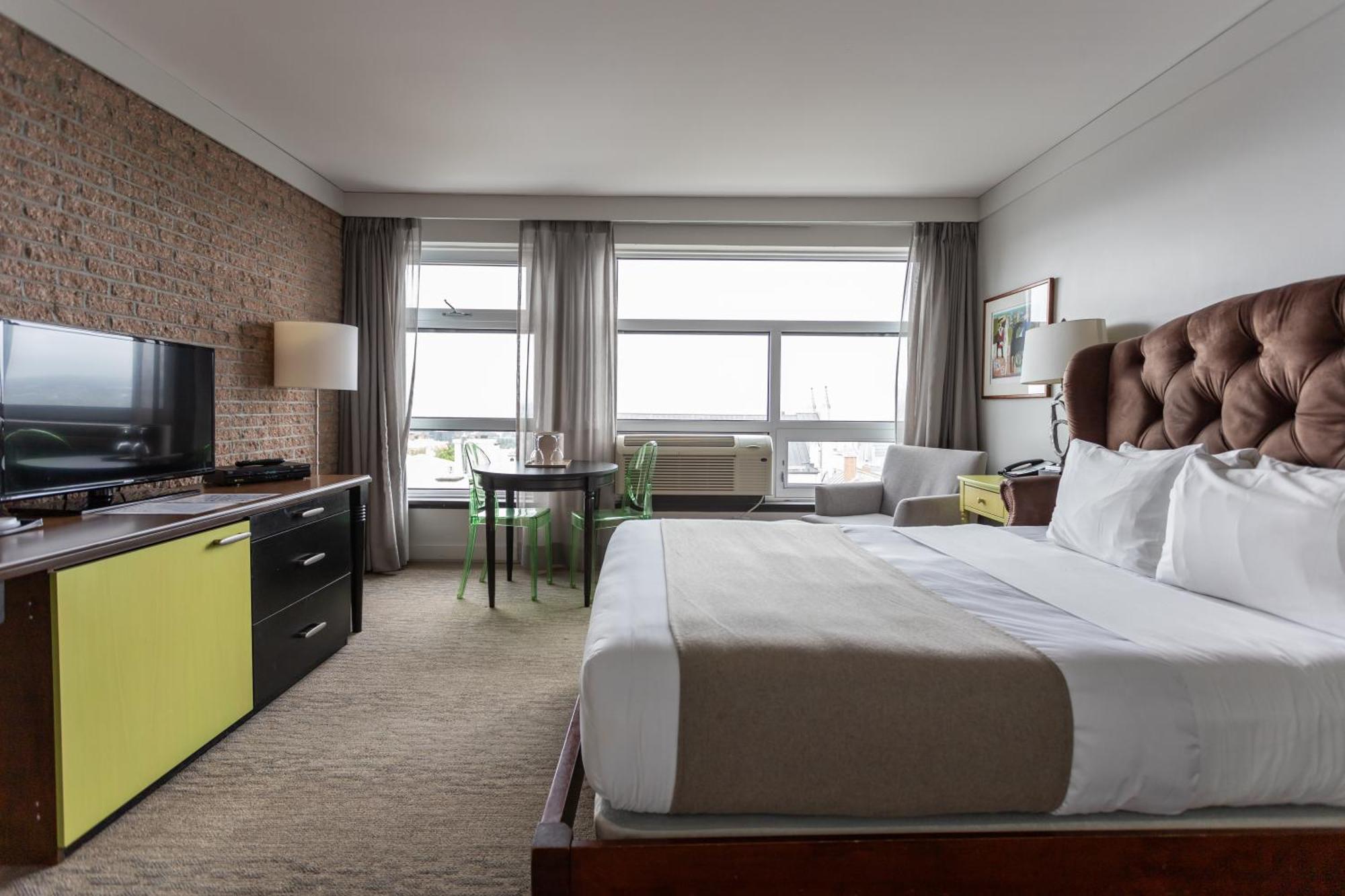 Superior Queen Room