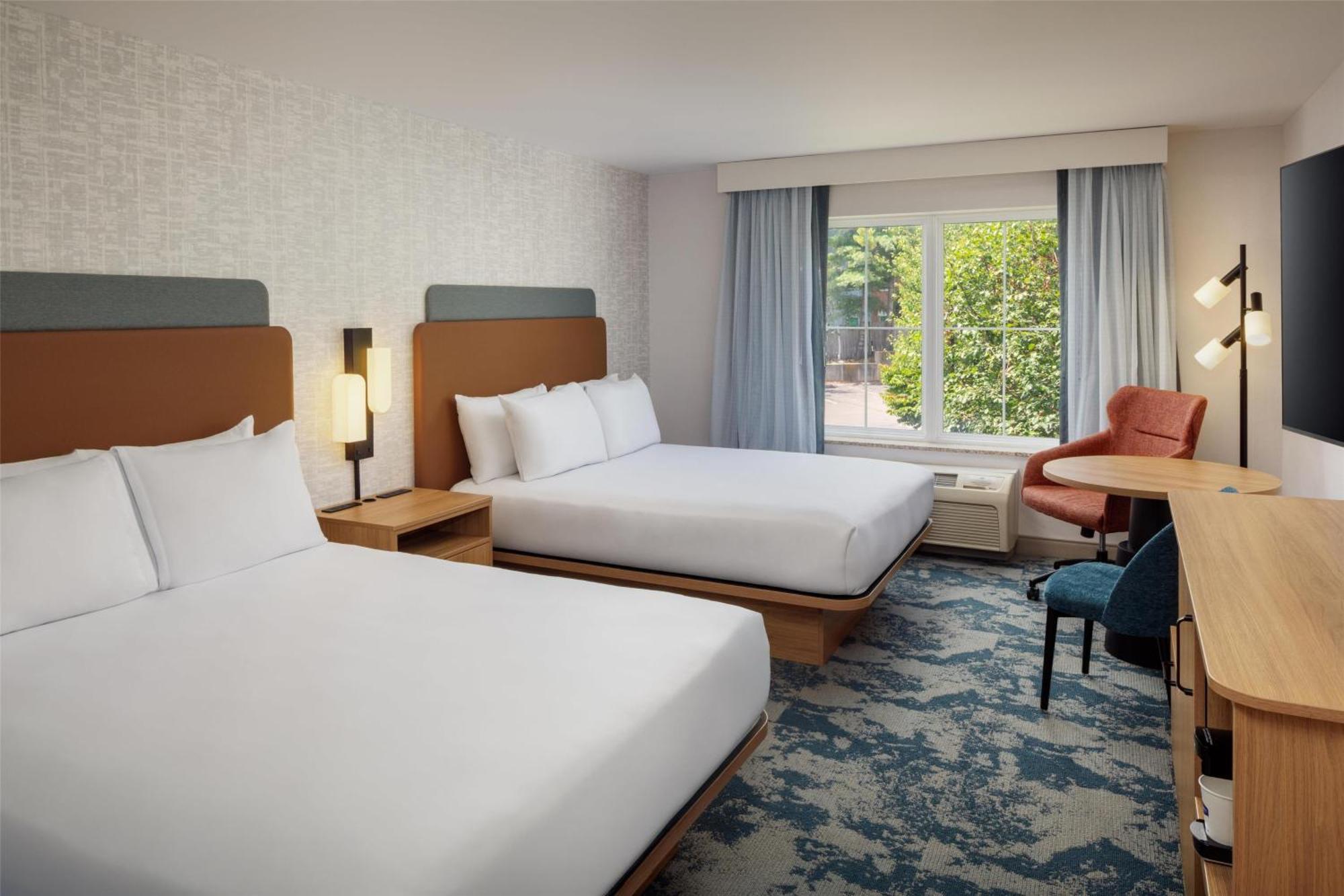 Room with Two Queen Beds - Non-Smoking