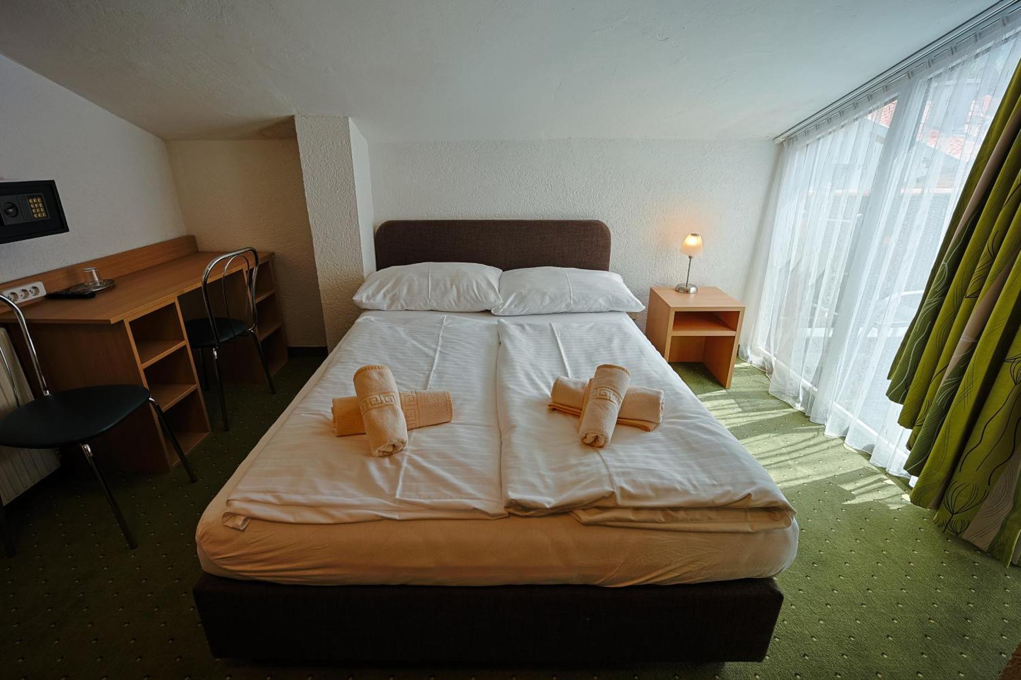Double or Twin Room Comfort