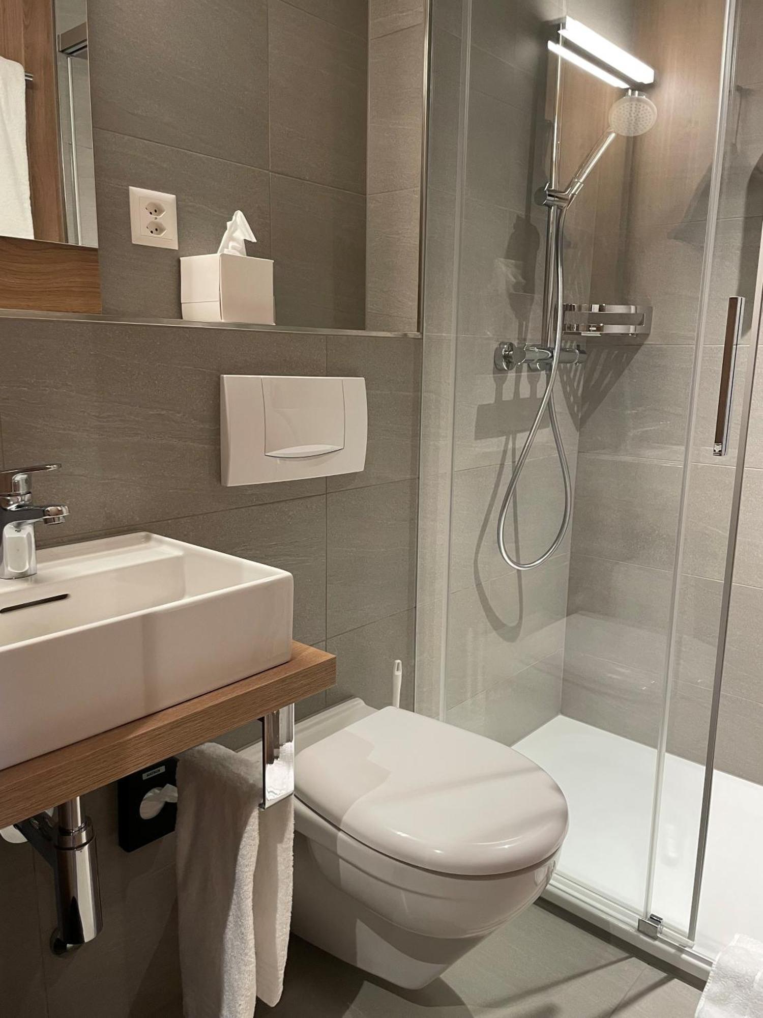 Chambre Simple avec Salle de Bains